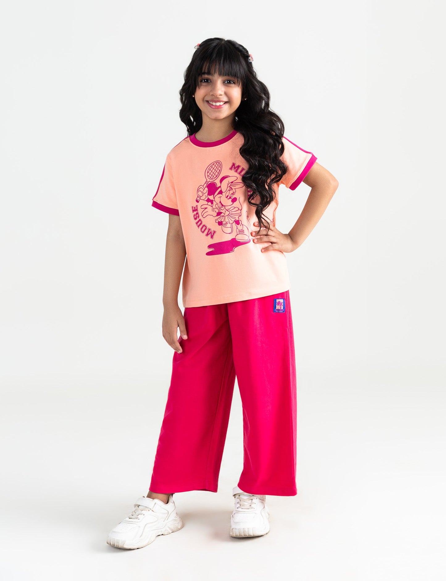 MINNIE GRAPHIC T-SHIRT