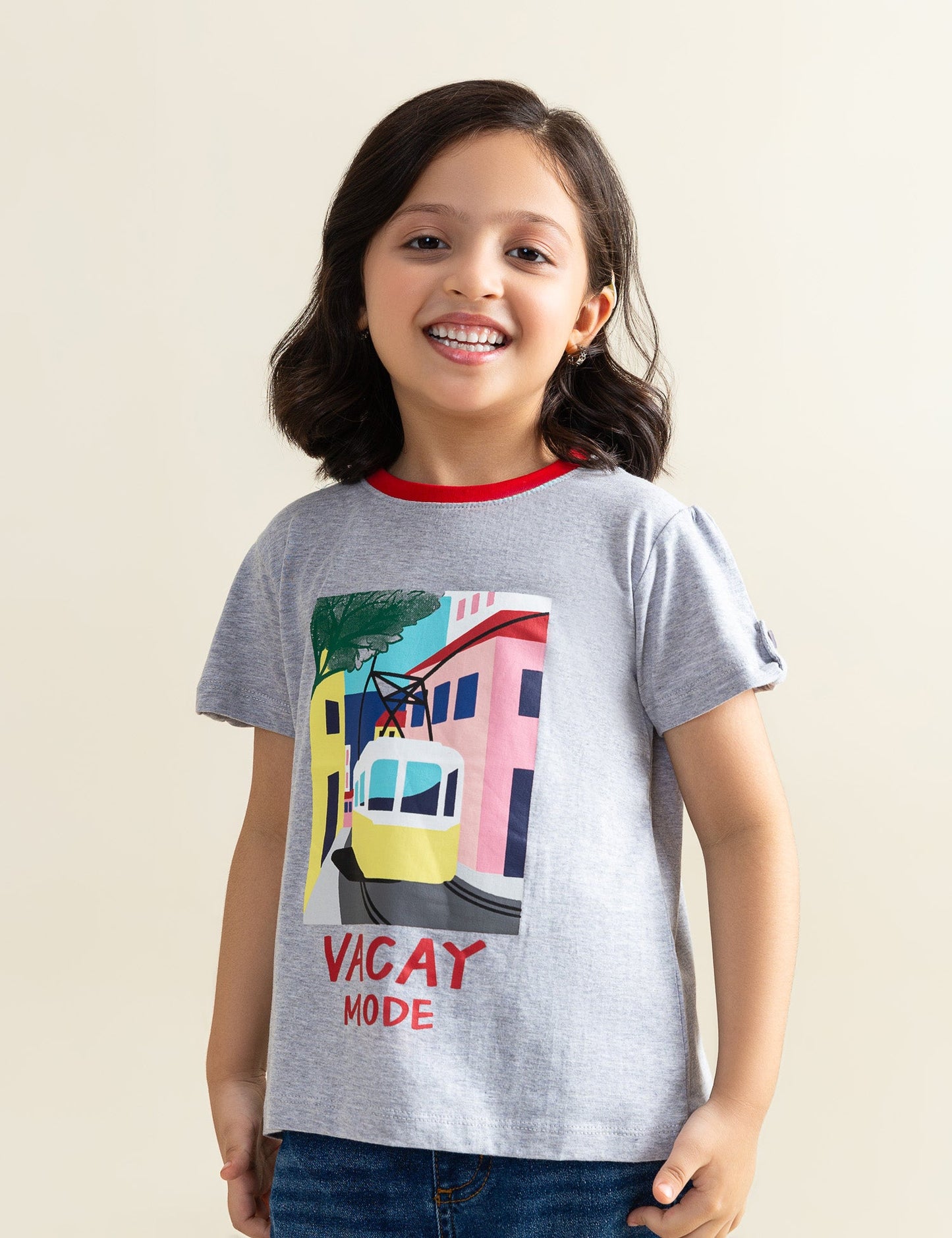 VACAY MODE PRINTED T-SHIRT