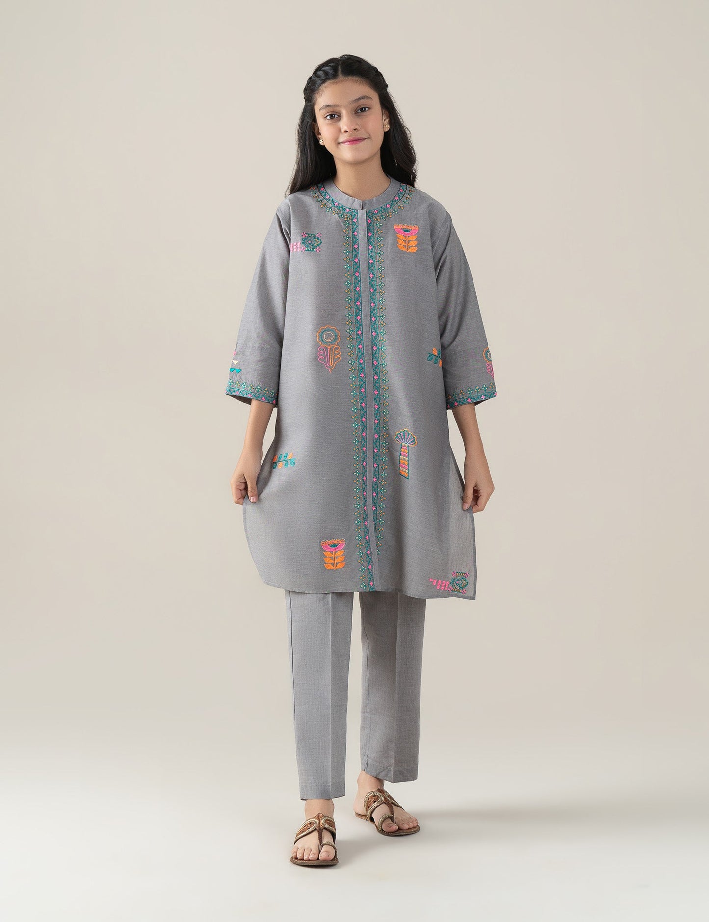 2 PIECE VIBRANT EMBROIDERED SUIT