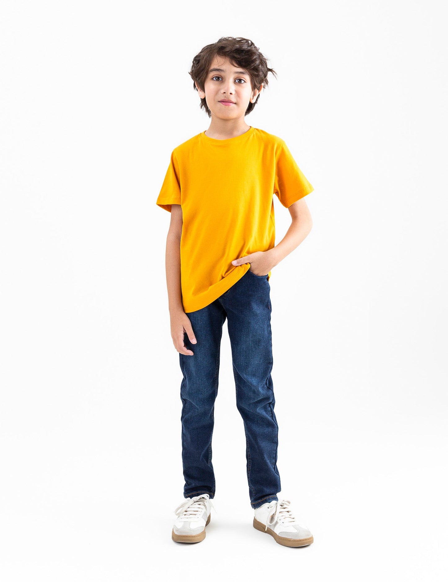 BASIC T-SHIRT