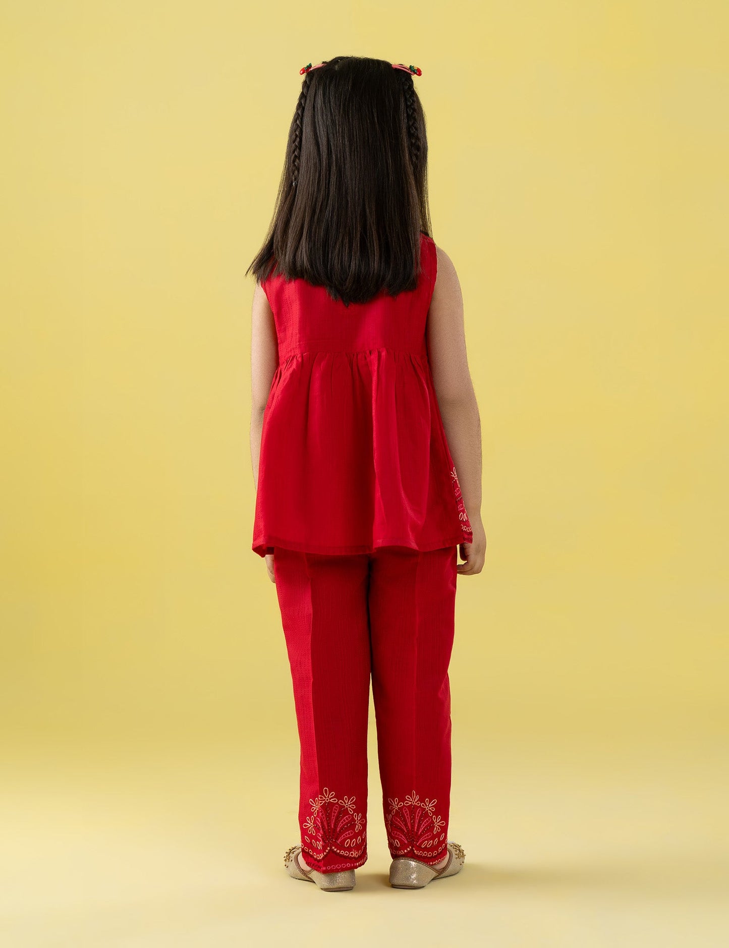 2 PIECE EMBROIDERED SLEEVELESS SUIT