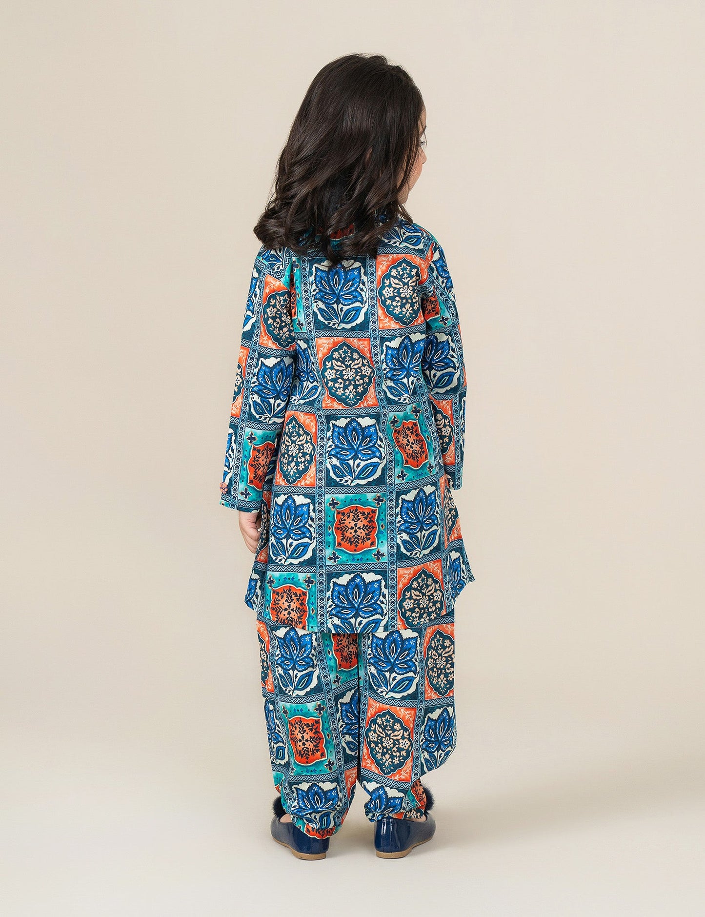 2 PIECE PRINTED SUIT