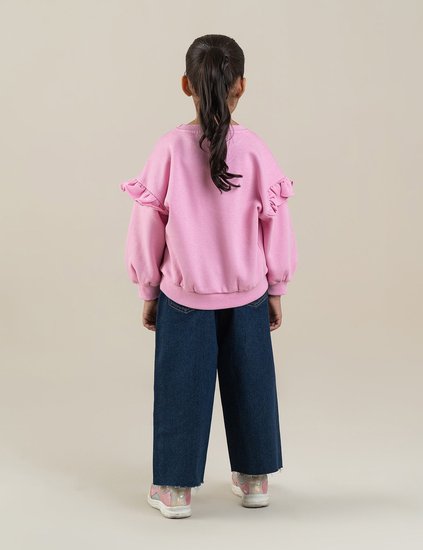 BARBIE GRAPHIC SWEATSHIRT