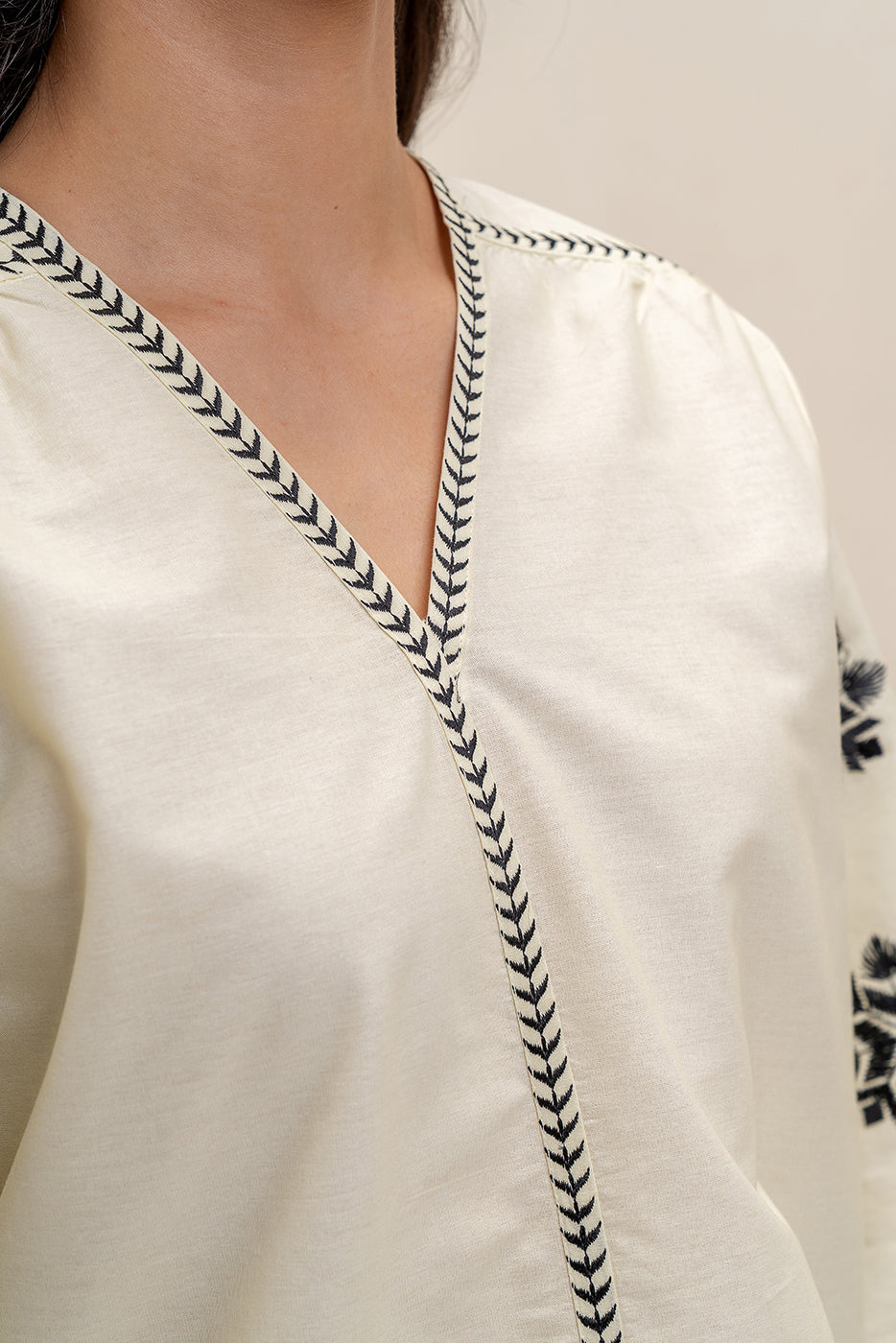 BASIC WOVEN TOP (WESTERN)