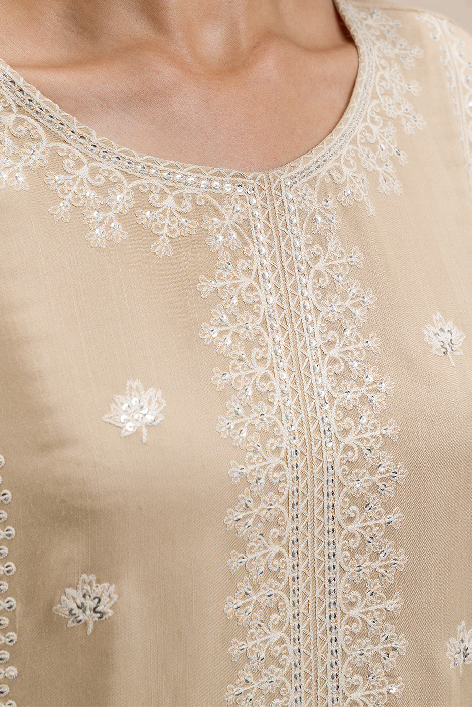 3 PIECE EMBROIDERED RAW SILK SUIT (LUXURY-PRET)