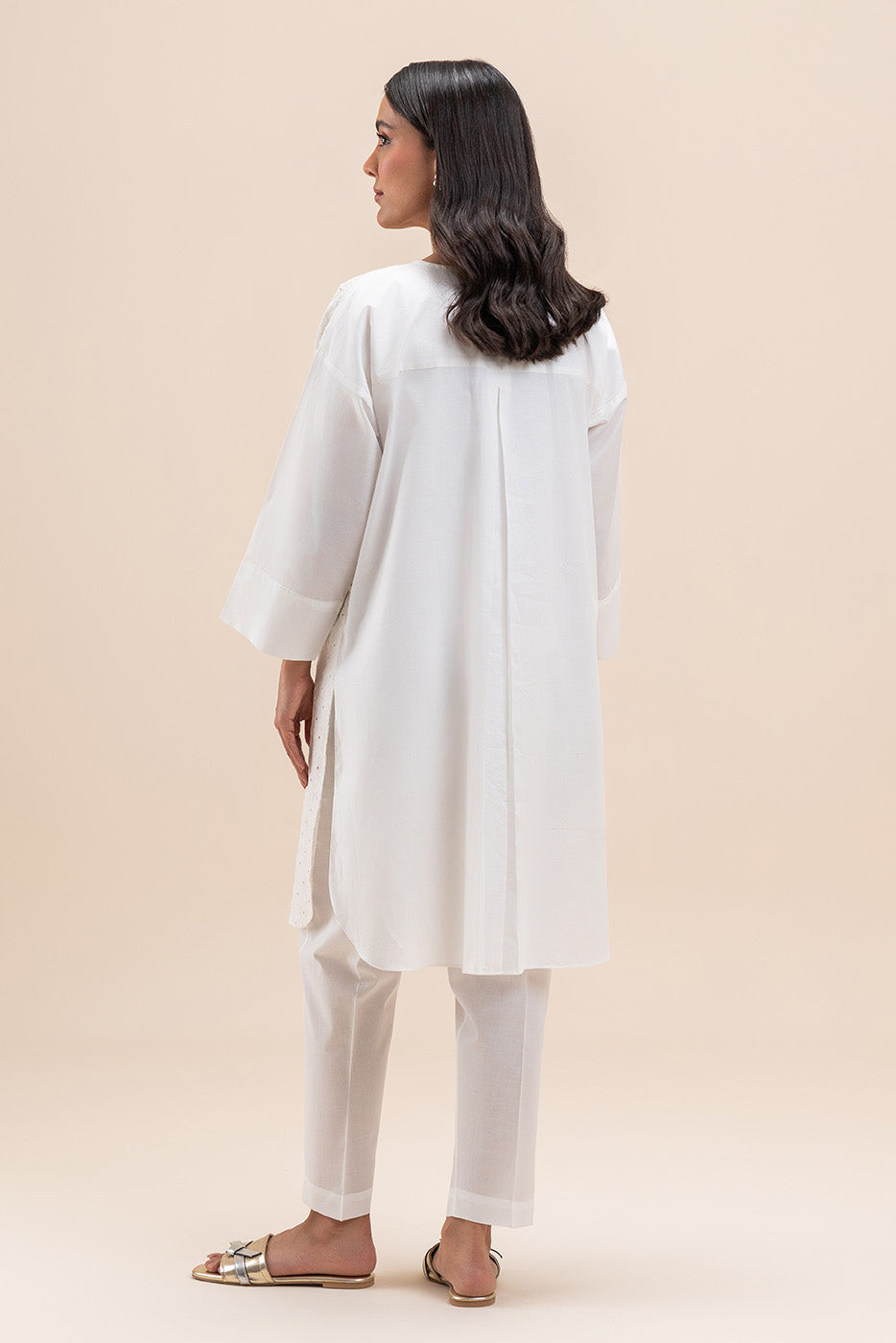 2 PIECE EMBROIDERED LAWN SUIT (PRET)