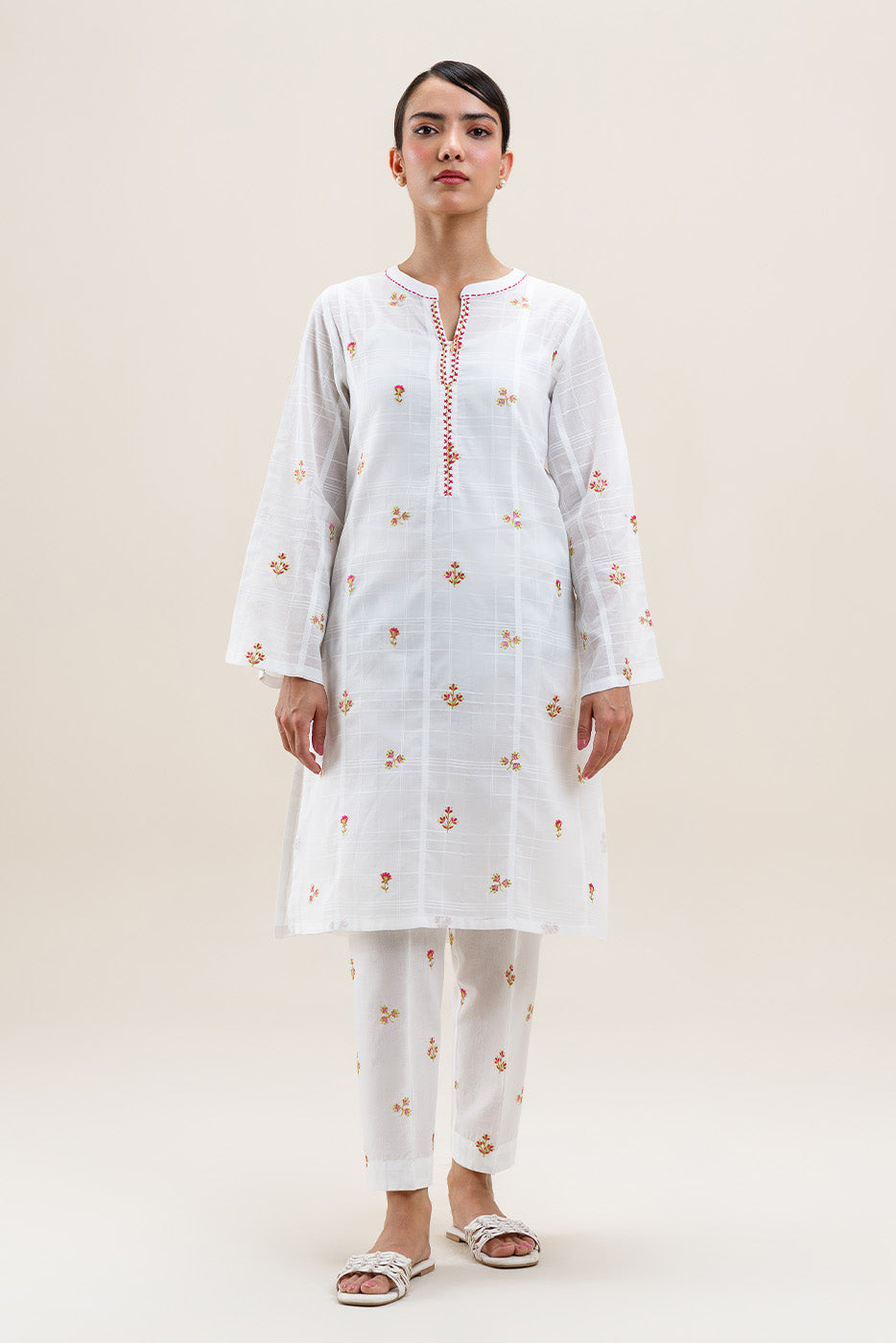 2 PIECE EMBROIDERED DORIA DOBBY SUIT (PRET)