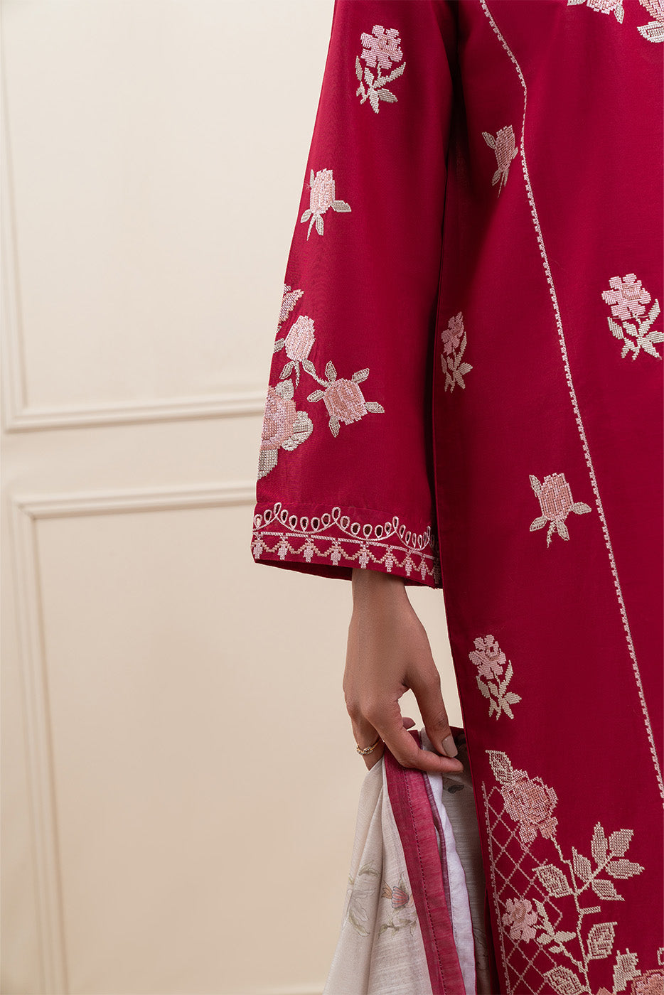 3 PIECE EMBROIDERED LAWN SUIT (PRET)