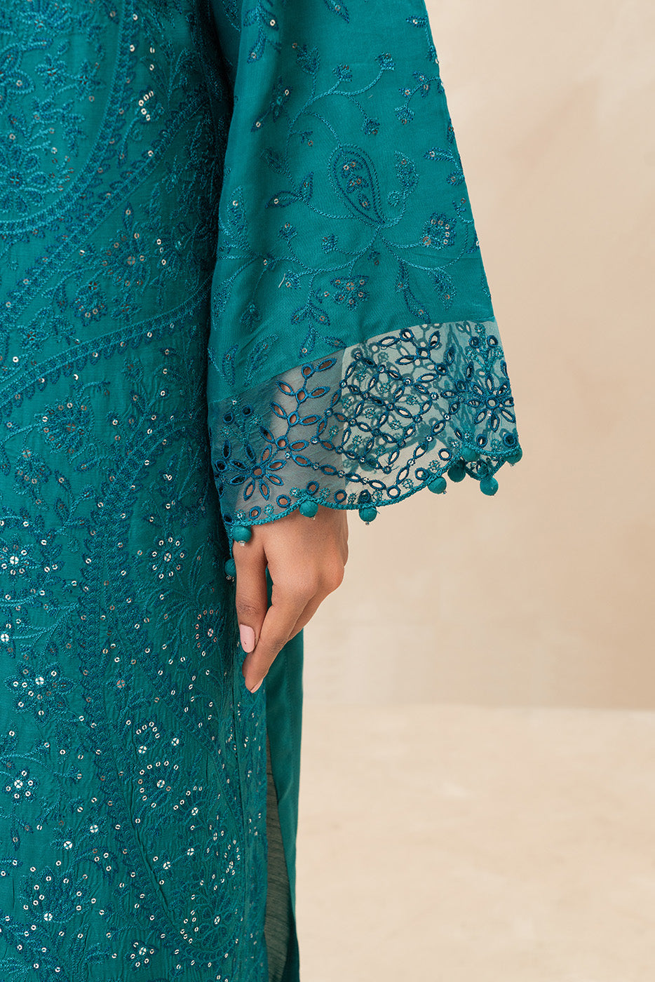 2 PIECE EMBROIDERED RAW SILK SUIT (LUXURY-PRET)