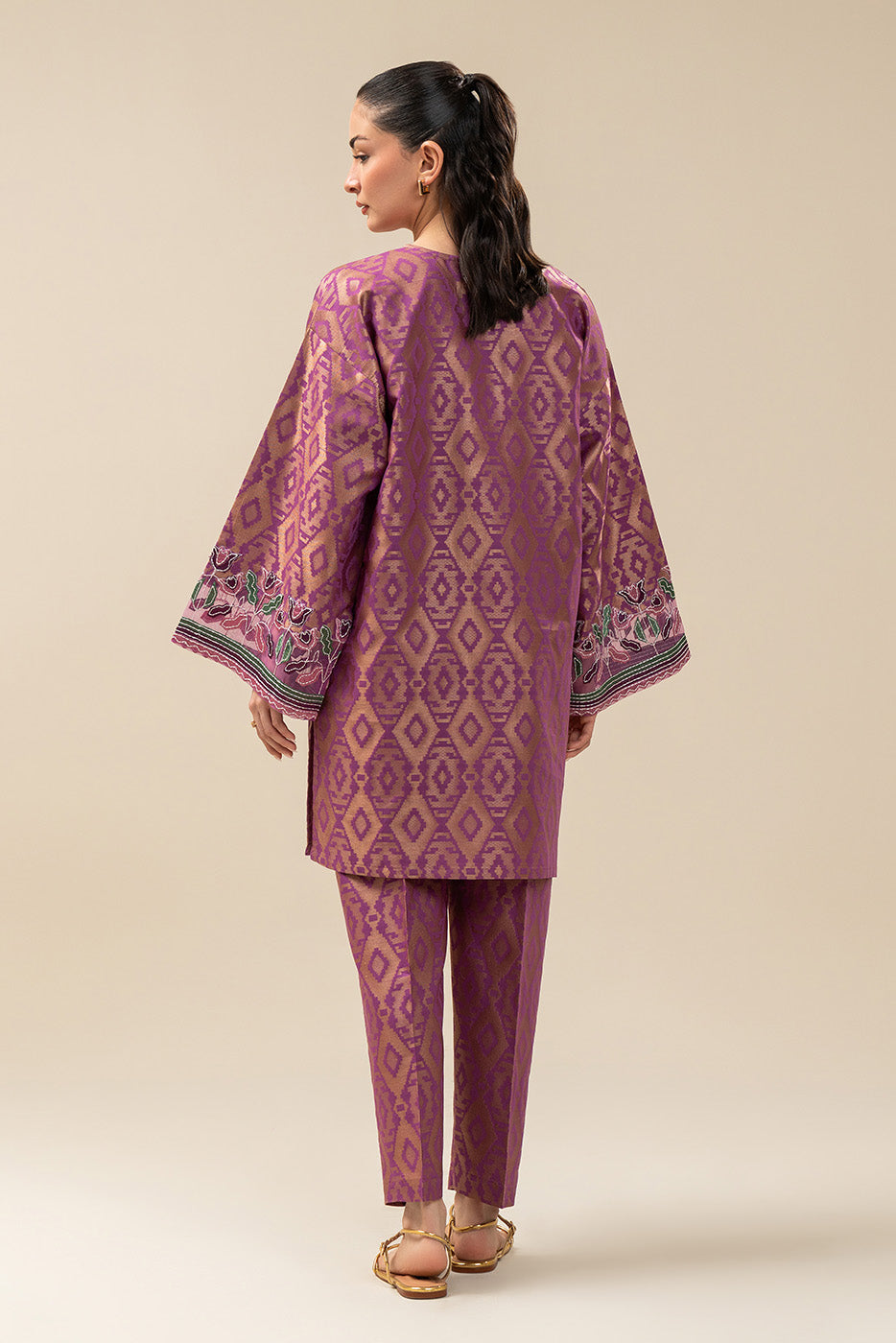 2 PIECE EMBROIDERED DANIER JACQUARD SUIT (PRET)