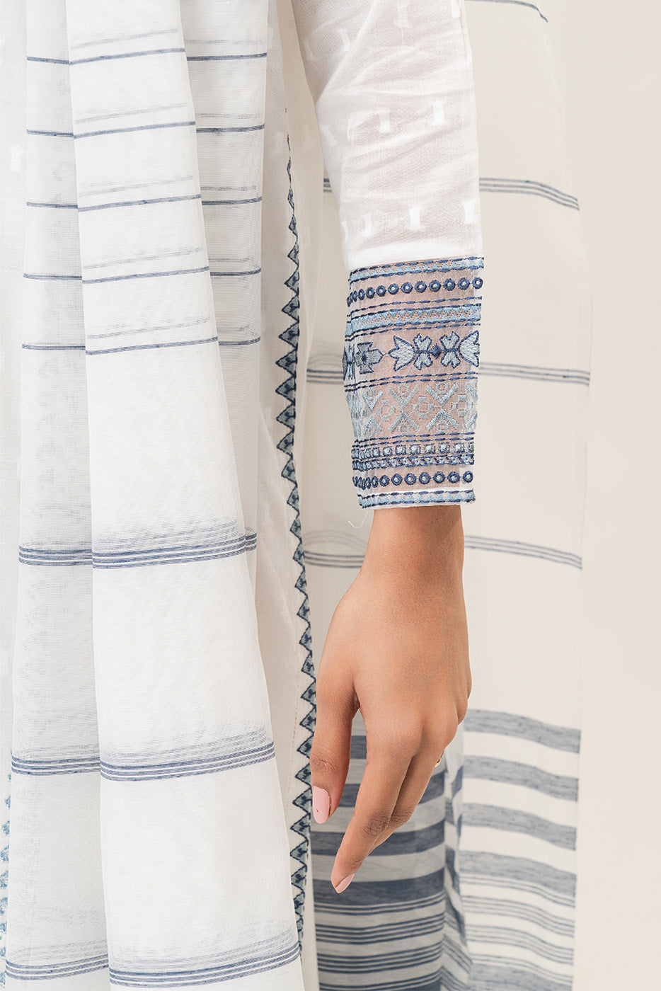 3 PIECE EMBROIDERED BROCHIA SUIT (PRET)