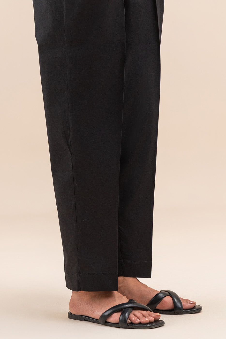 STRAIGHT PANTS