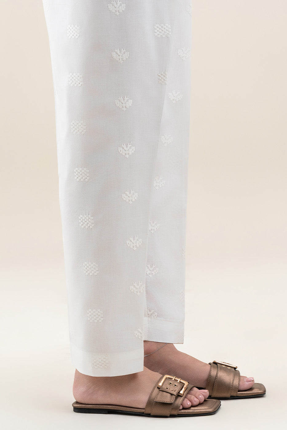 STRAIGHT PANTS
