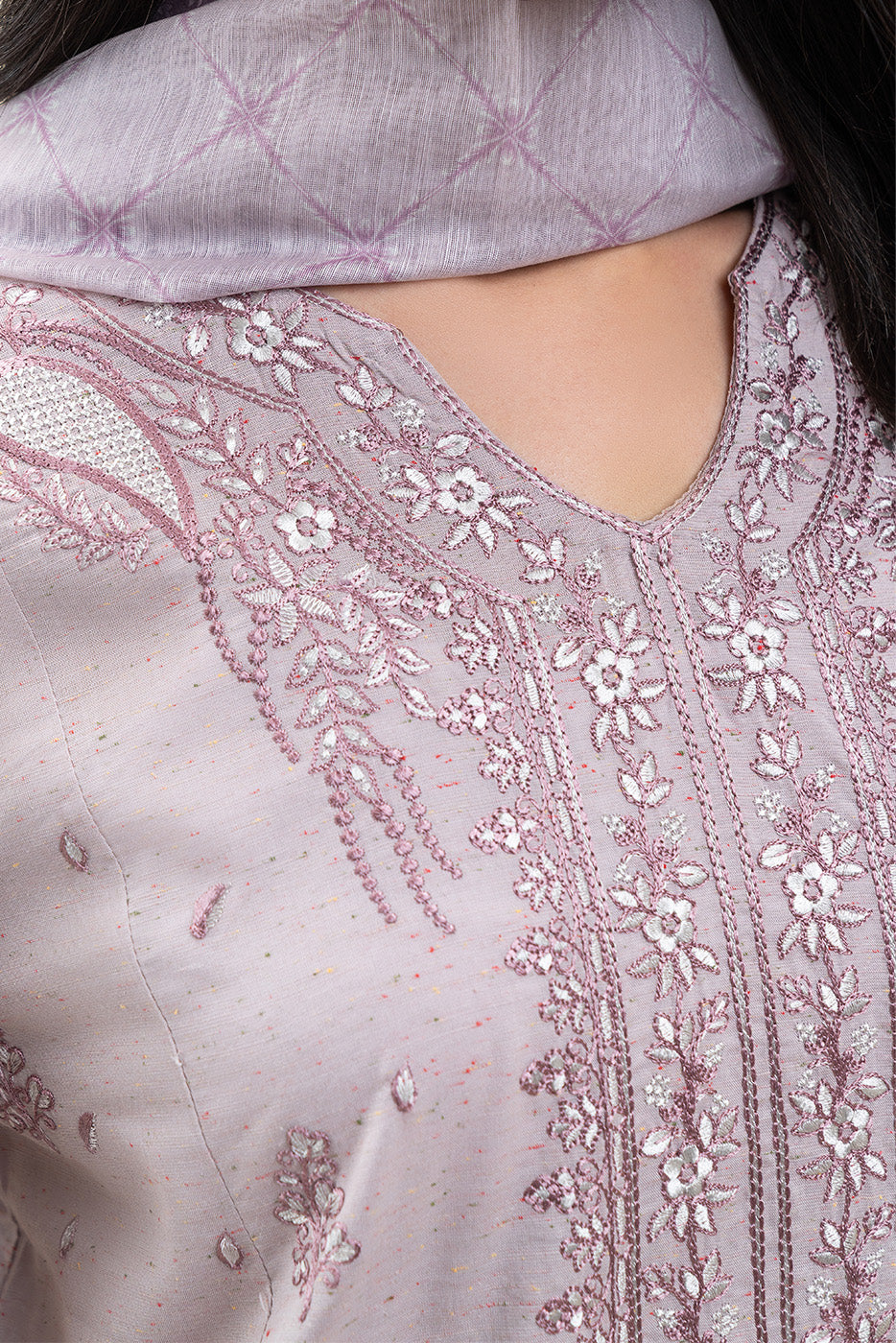 3 PIECE EMBROIDERED MULTI NEPS SUIT (PRET)