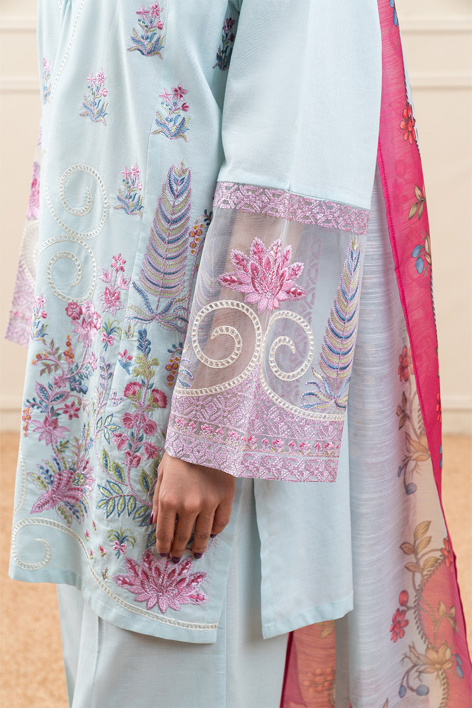 3 PIECE EMBROIDERED LAWN SUIT (PRET)