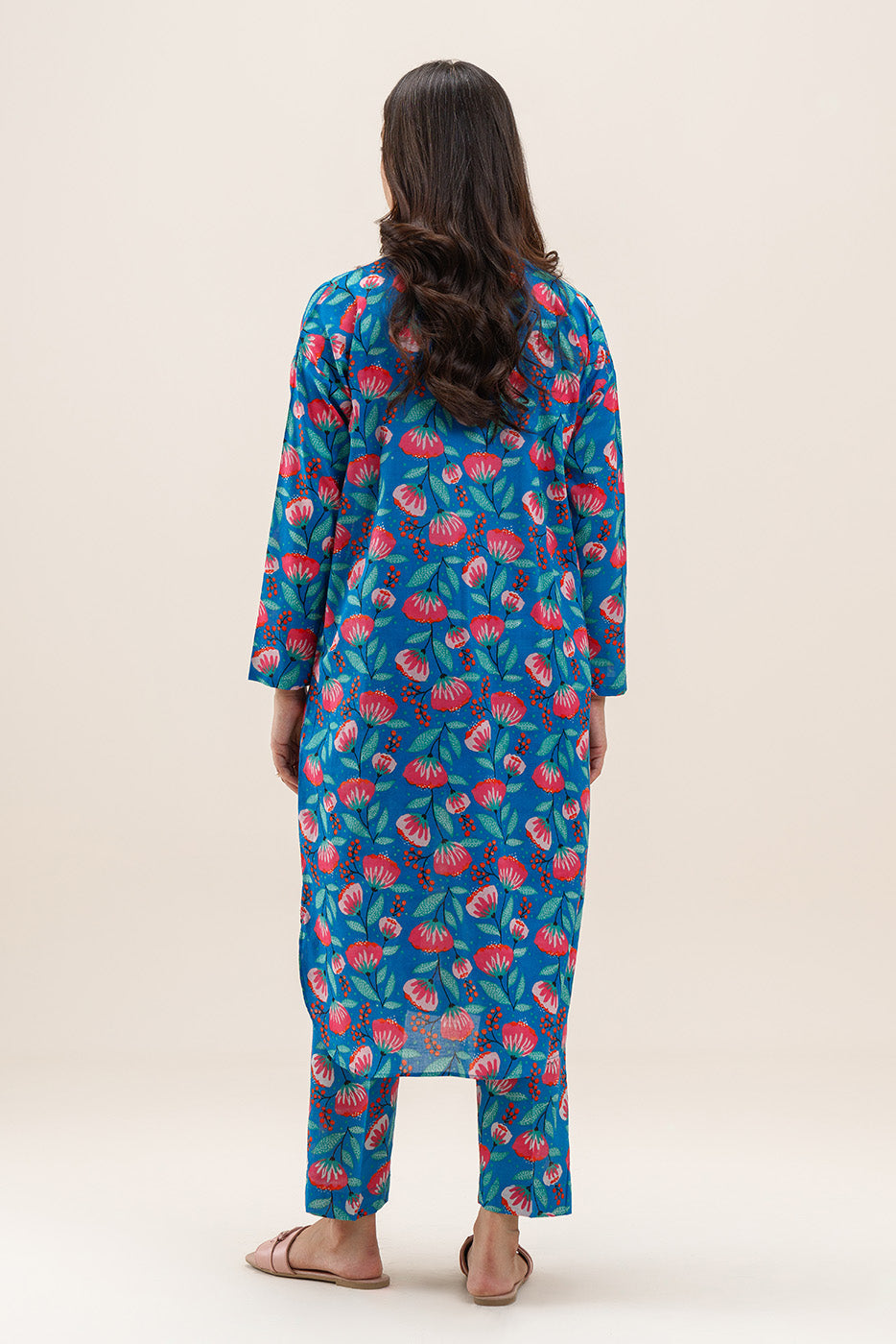 2 PIECE PRINTED LAWN SUIT (PRET)