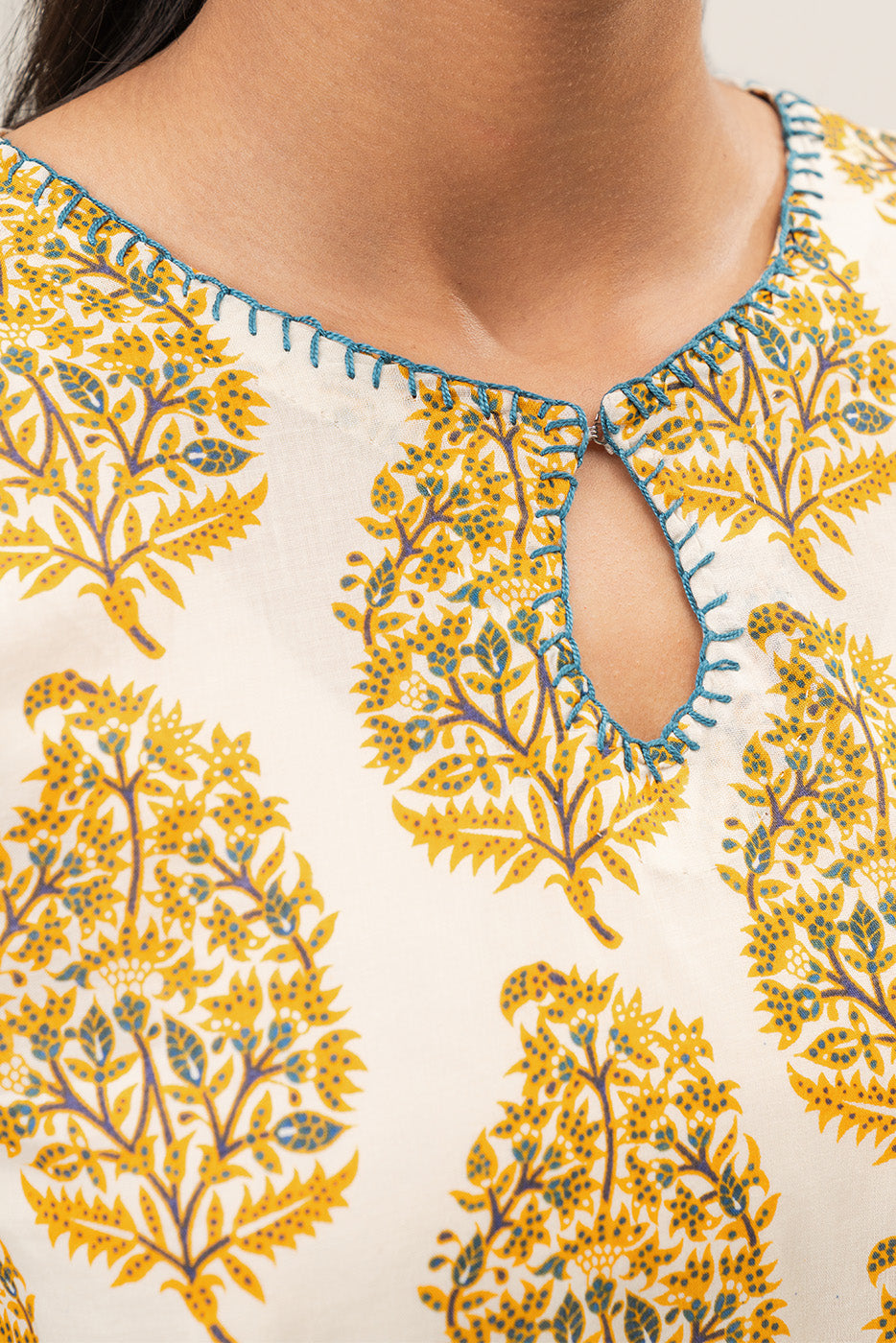 2 PIECE EMBROIDERED LAWN SUIT (PRET)
