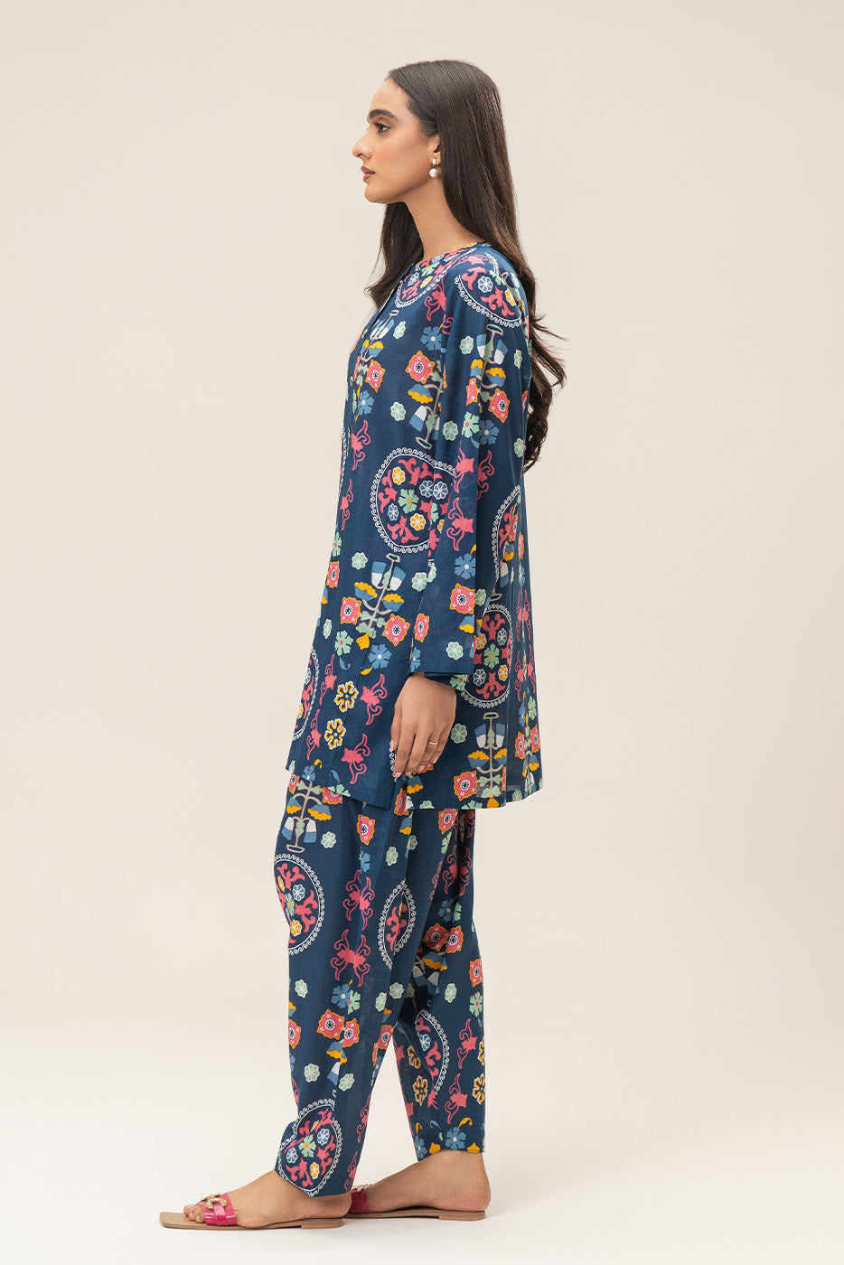 2 PIECE PRINTED LAWN SUIT (PRET)