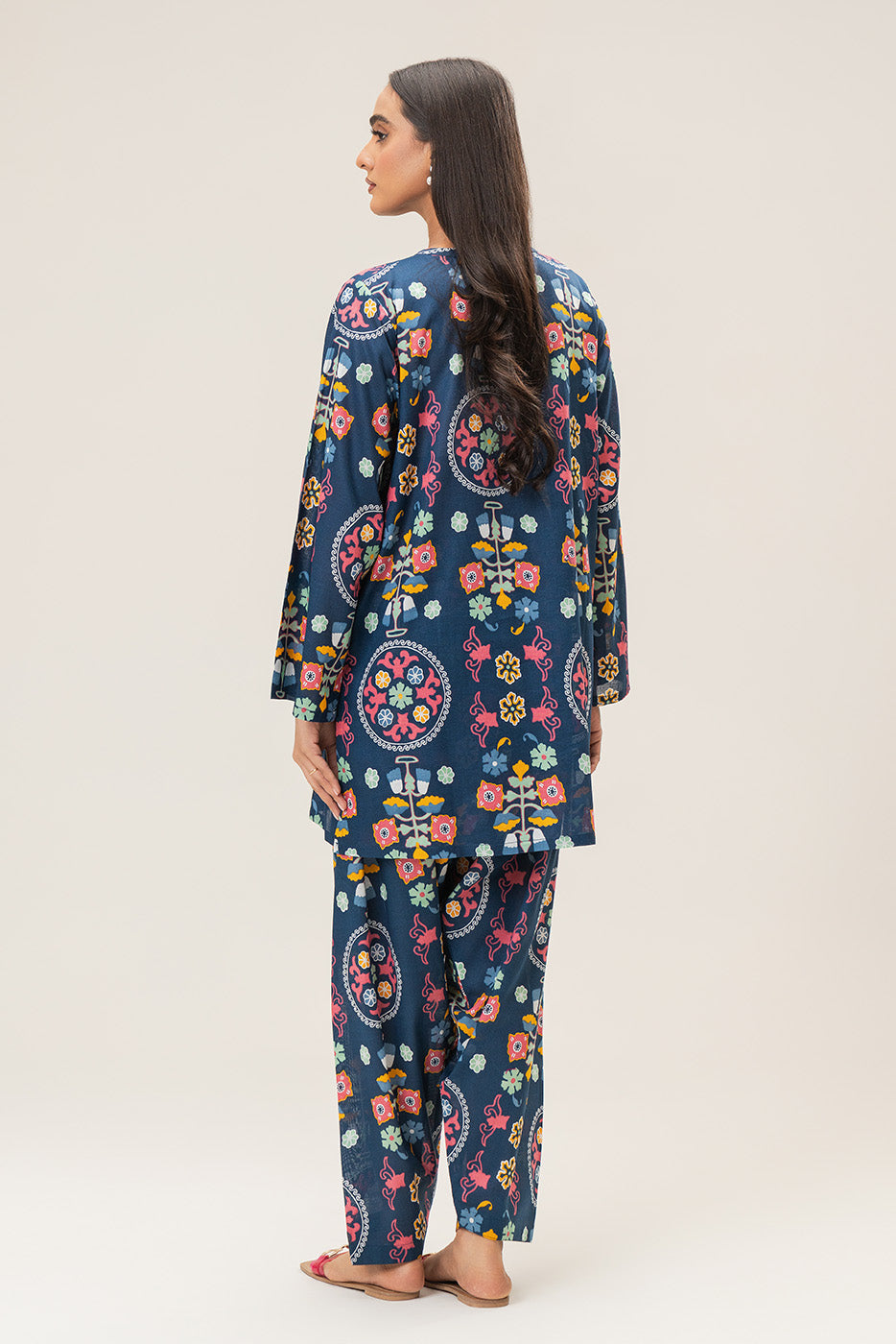 2 PIECE PRINTED LAWN SUIT (PRET)