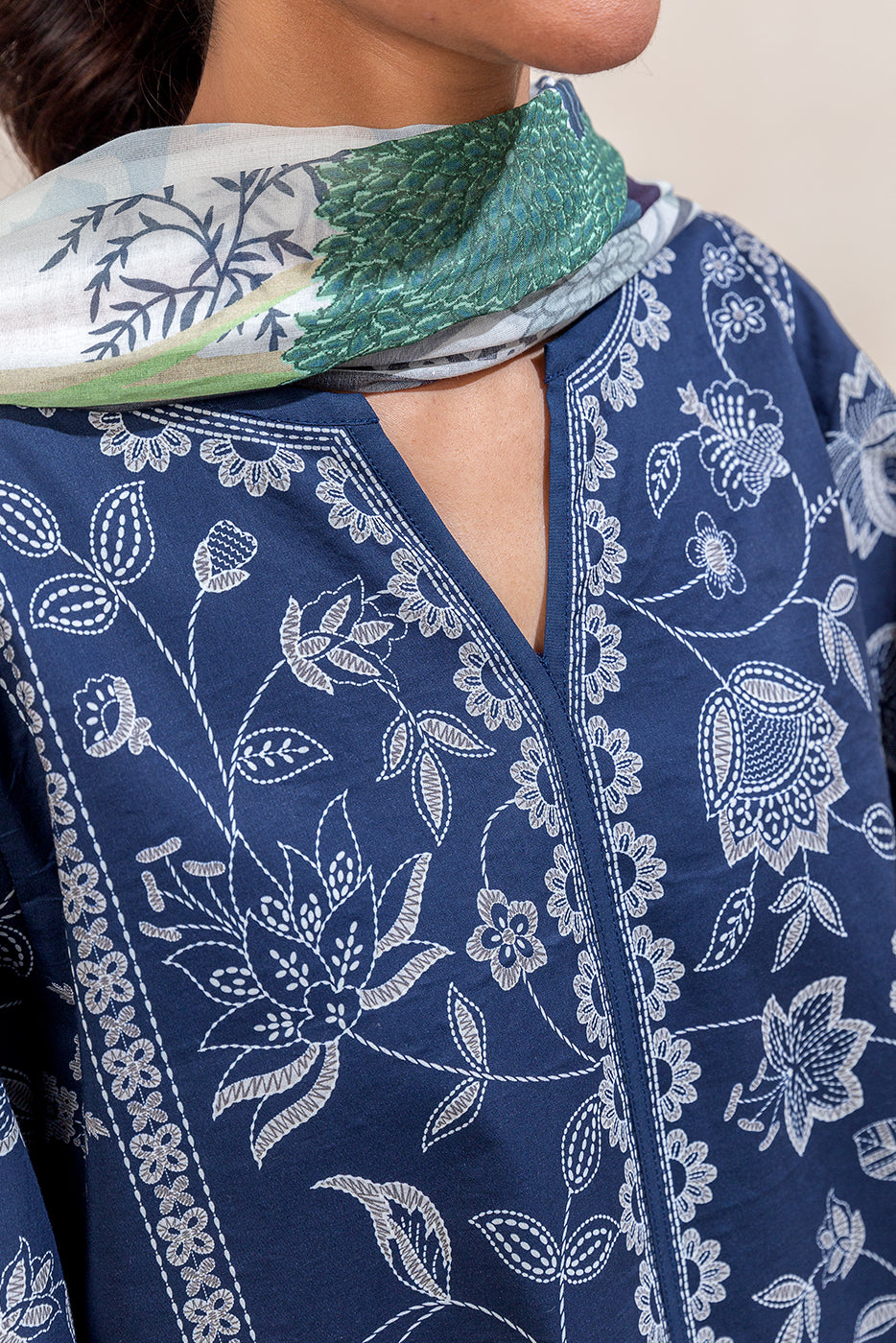 3 PIECE PRINTED LAWN SUIT-MIDNIGHT AURA (UNSTITCHED)