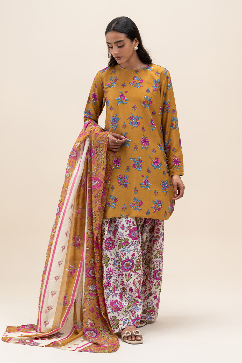 3 PIECE PRINTED BLENDED LAWN SUIT-MUSTARD BLOOM (UNSTITCHED)
