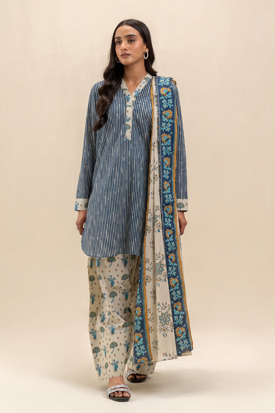 3 PIECE PRINTED LAWN SUIT-NAVY VEIL (UNSTITCHED)