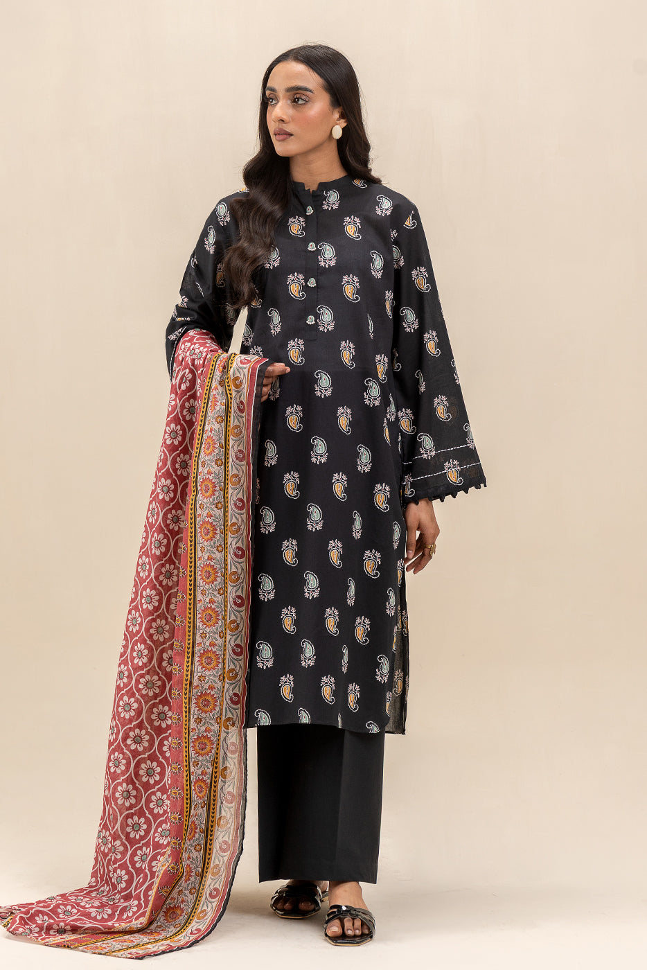 3 PIECE PRINTED LAWN SUIT-ONYX TRIBE (UNSTITCHED)