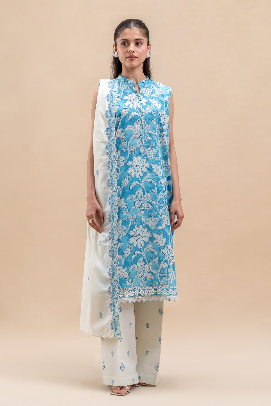 3 PIECE EMBROIDERED LAWN SUIT-CERULEAN HAZE (UNSTITCHED)