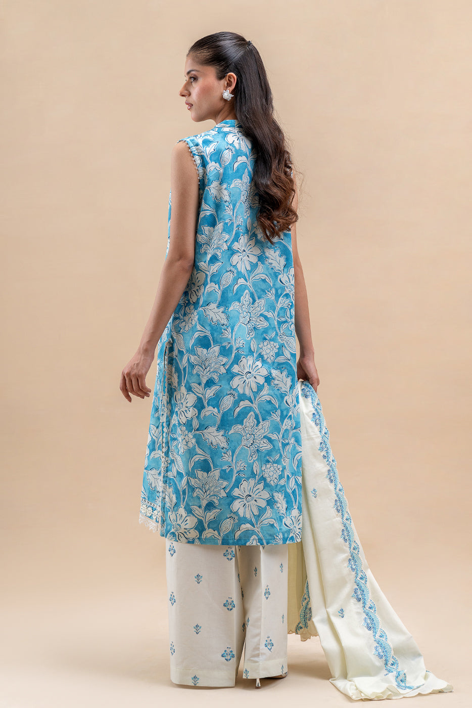 3 PIECE EMBROIDERED LAWN SUIT-CERULEAN HAZE (UNSTITCHED)