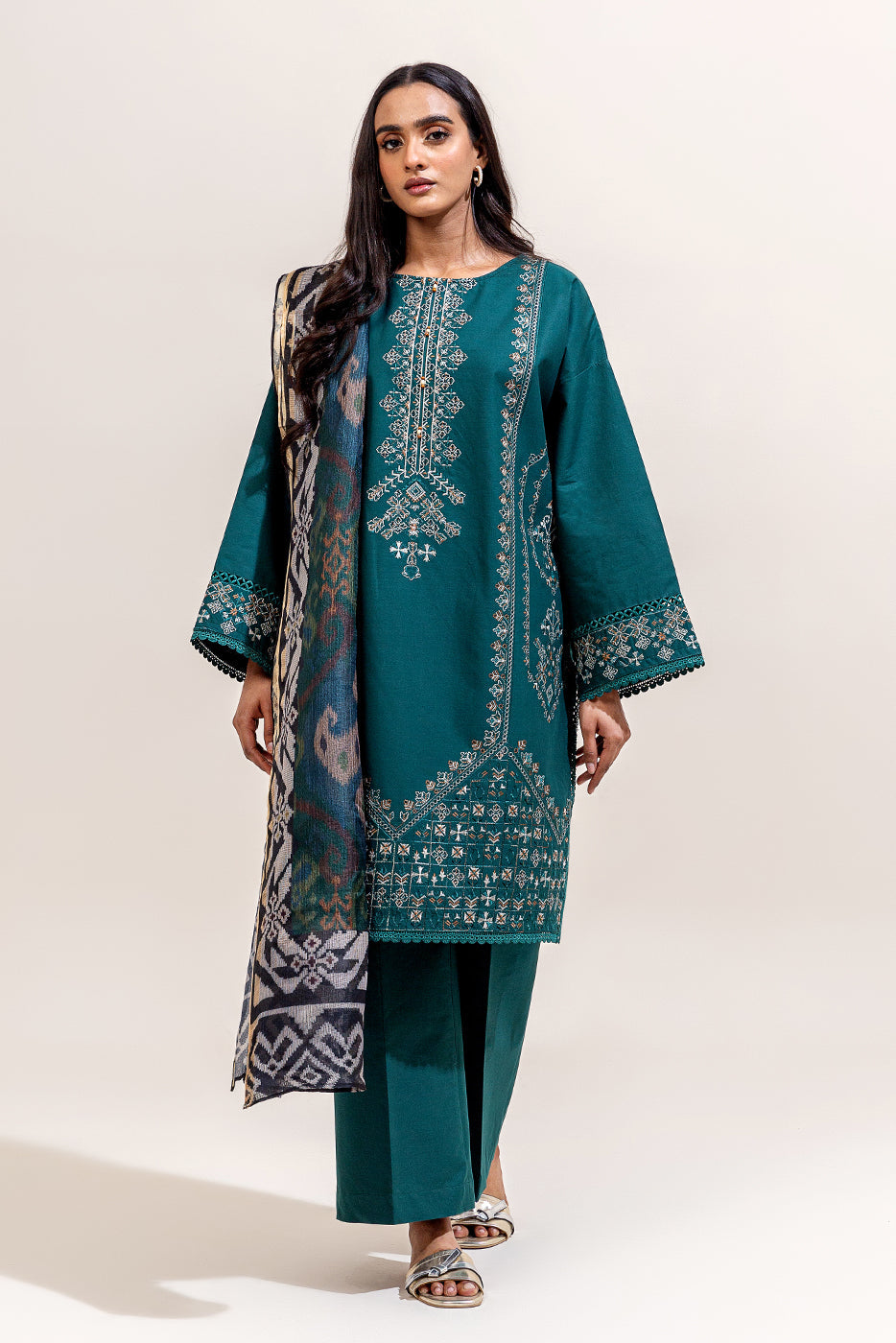 3 PIECE EMBROIDERED LAWN SUIT-TEAL VOYAGE (UNSTITCHED)