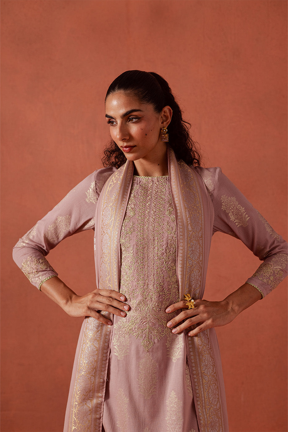 3 PIECE EMBROIDERED LUREX JACQUARAD SUIT-BABY BLUSH (UNSTITCHED)