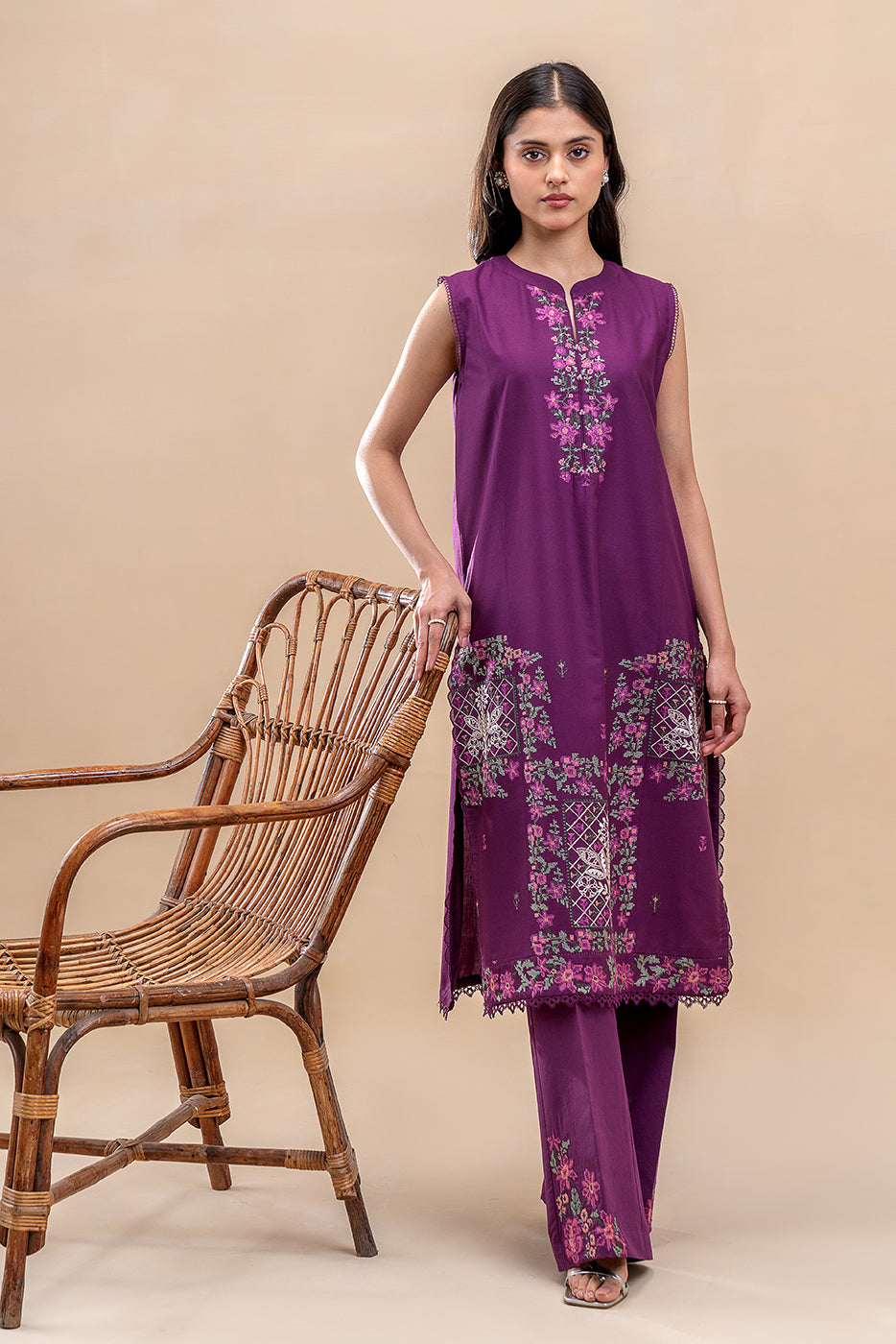 2 PIECE EMBROIDERED LAWN SUIT-MULBERRY GLAM (UNSTITCHED)