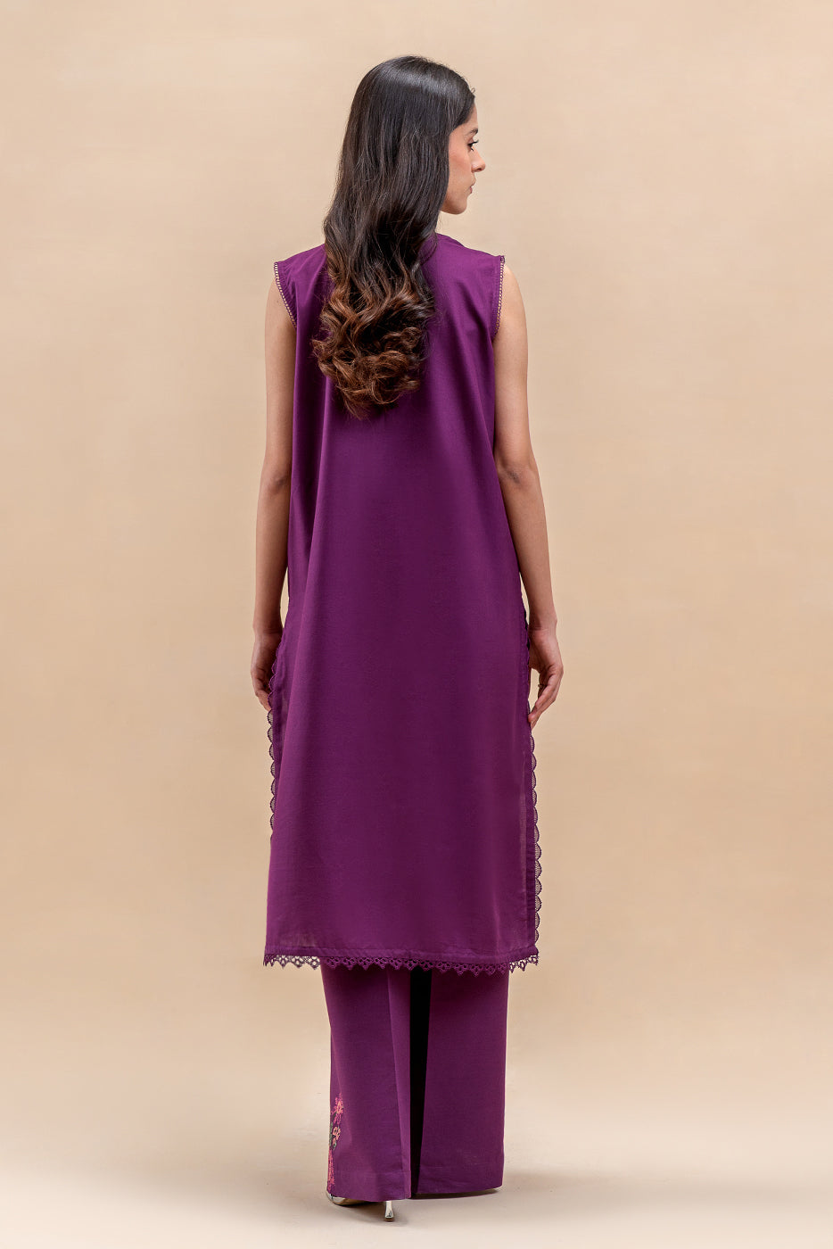 2 PIECE EMBROIDERED LAWN SUIT-MULBERRY GLAM (UNSTITCHED)
