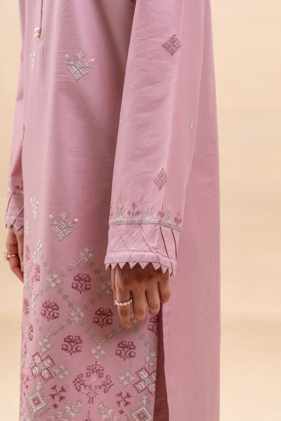 2 PIECE EMBROIDERED LAWN SUIT-CARMINE BLISS (UNSTITCHED)