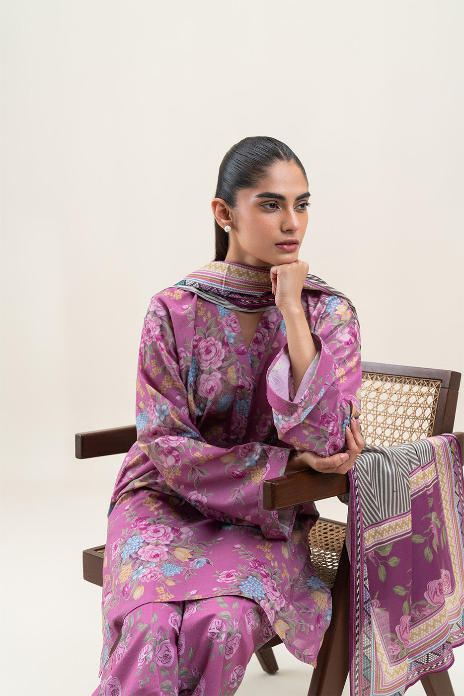 3 PIECE PRINTED LAWN LAWN SUIT-SALMON ROSE (UNSTITCHED)
