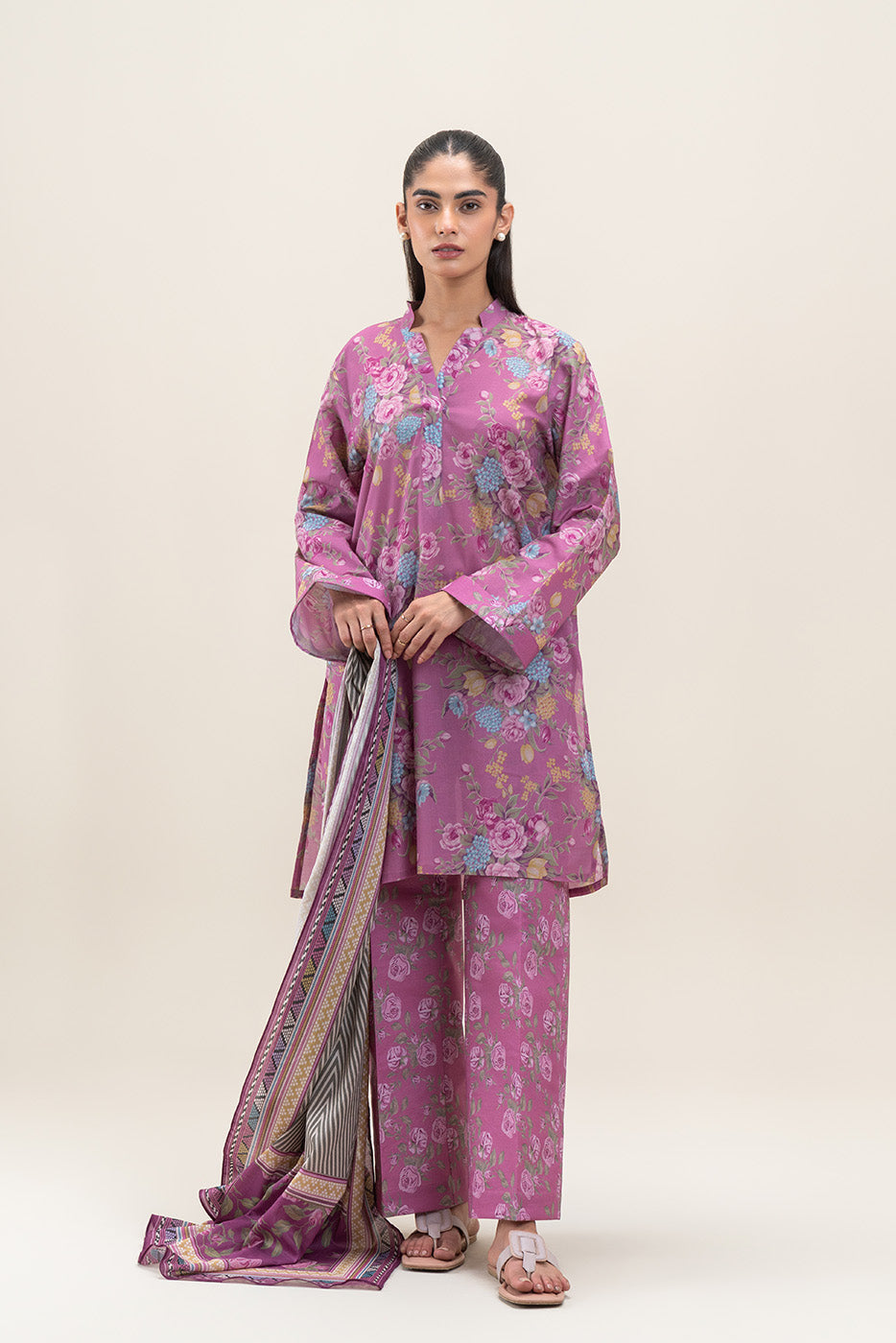 3 PIECE PRINTED LAWN LAWN SUIT-SALMON ROSE (UNSTITCHED)