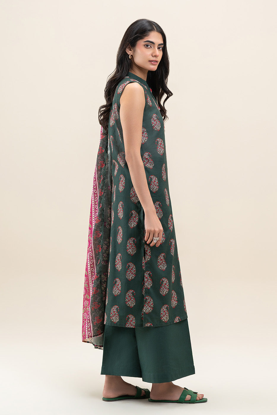 3 PIECE PRINTED LAWN SUIT-EMERALD PINE (UNSTITCHED)