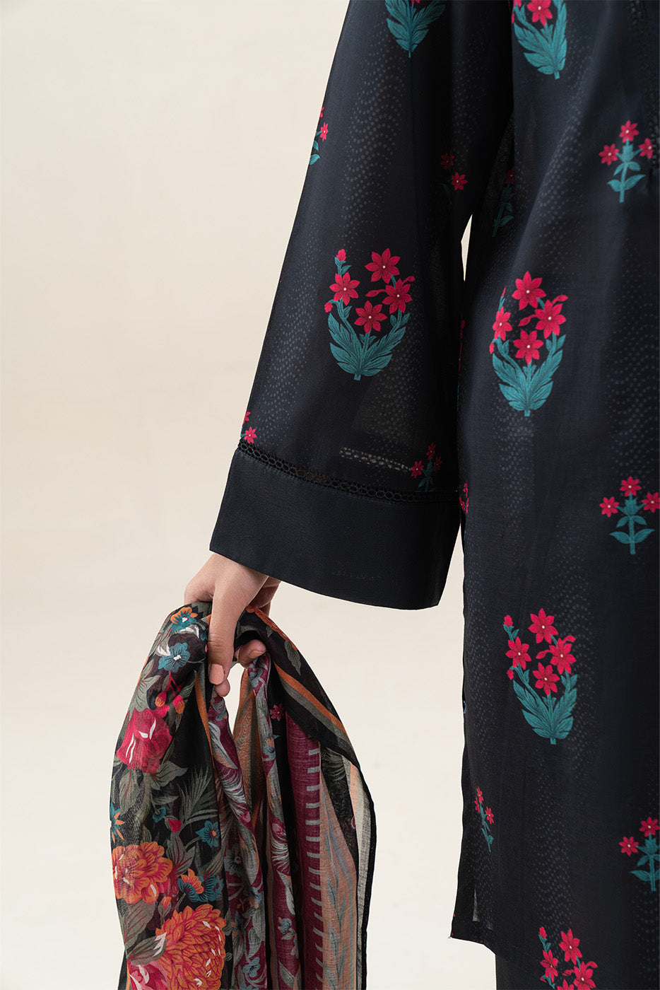 3 PIECE PRINTED LAWN SUIT-PITCH BLOSSOM (UNSTITCHED)