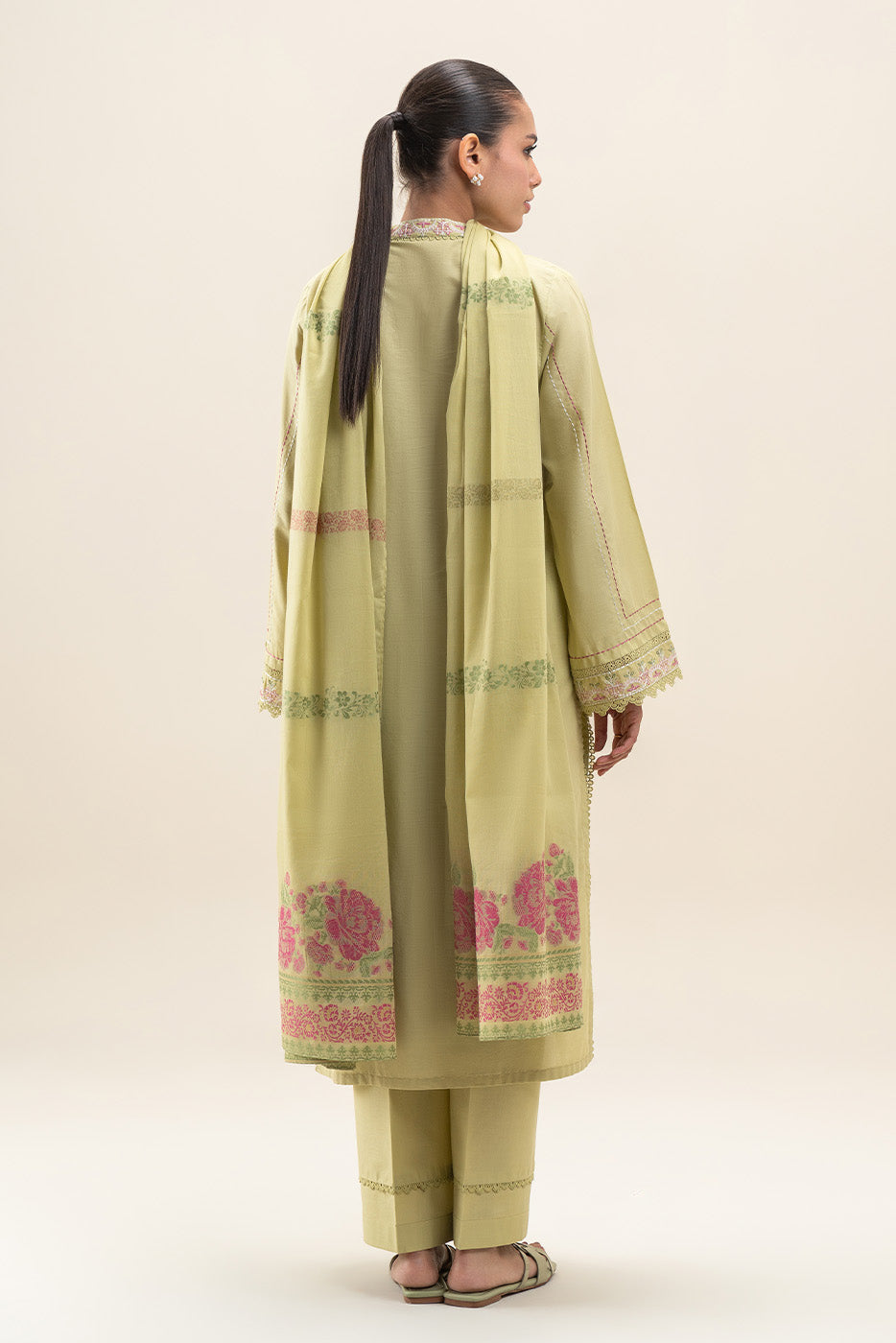 3 PIECE EMBROIDERED LAWN SUIT-LUSH GREEN (UNSTITCHED)