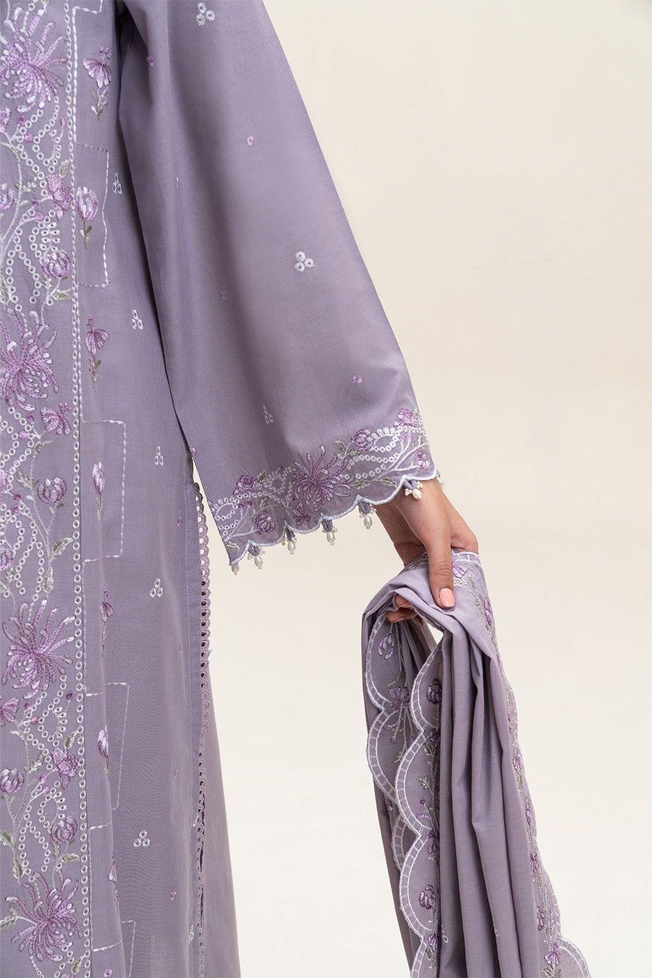 3 PIECE EMBROIDERED LAWN SUIT-LAVENDER GLOW (UNSTITCHED)