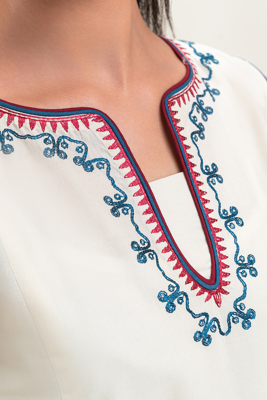 2 PIECE EMBROIDERED LAWN SUIT-SAND TREASURE (UNSTITCHED)