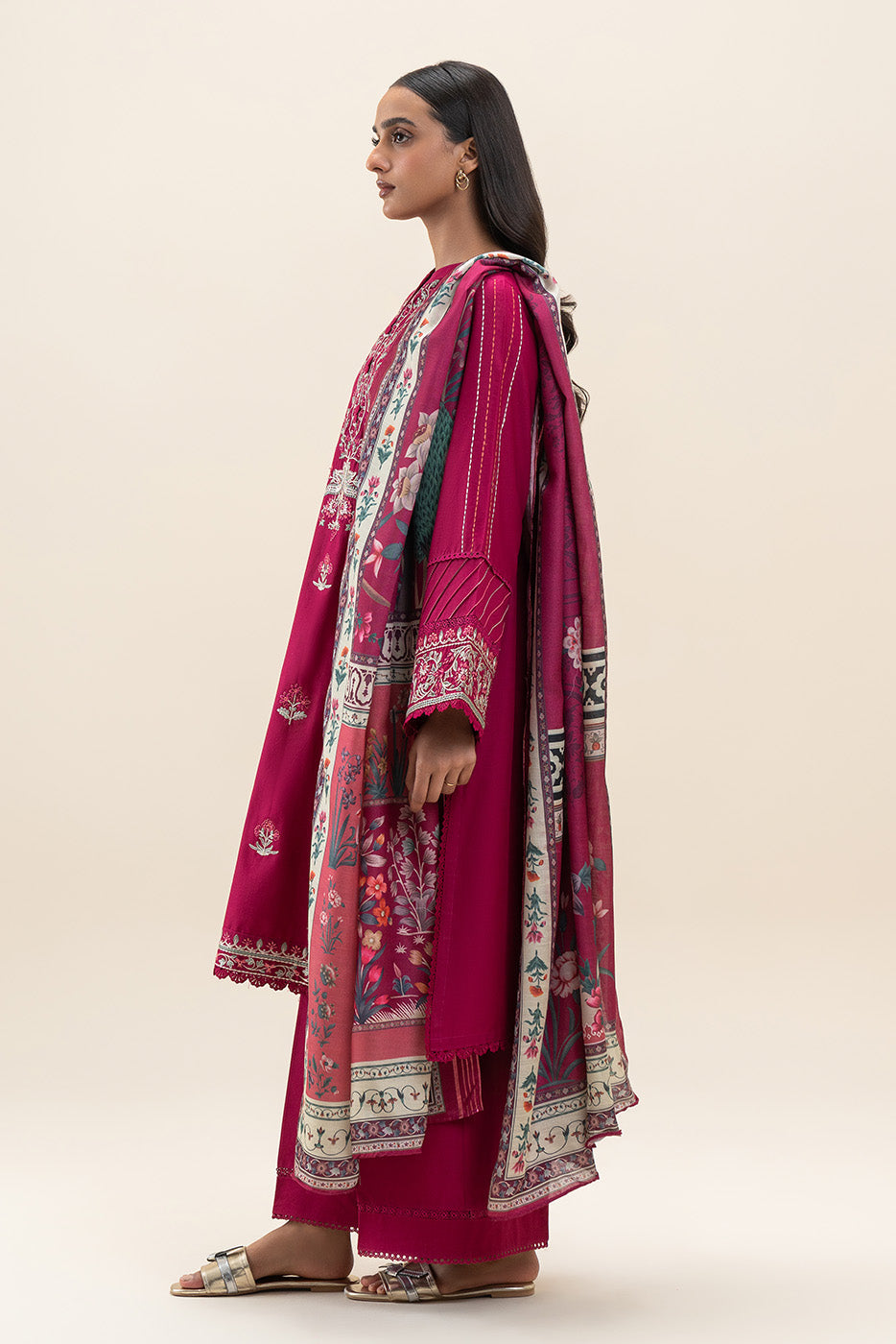 3 PIECE EMBROIDERED LAWN SUIT-MAGENTA BERRY (UNSTITCHED)