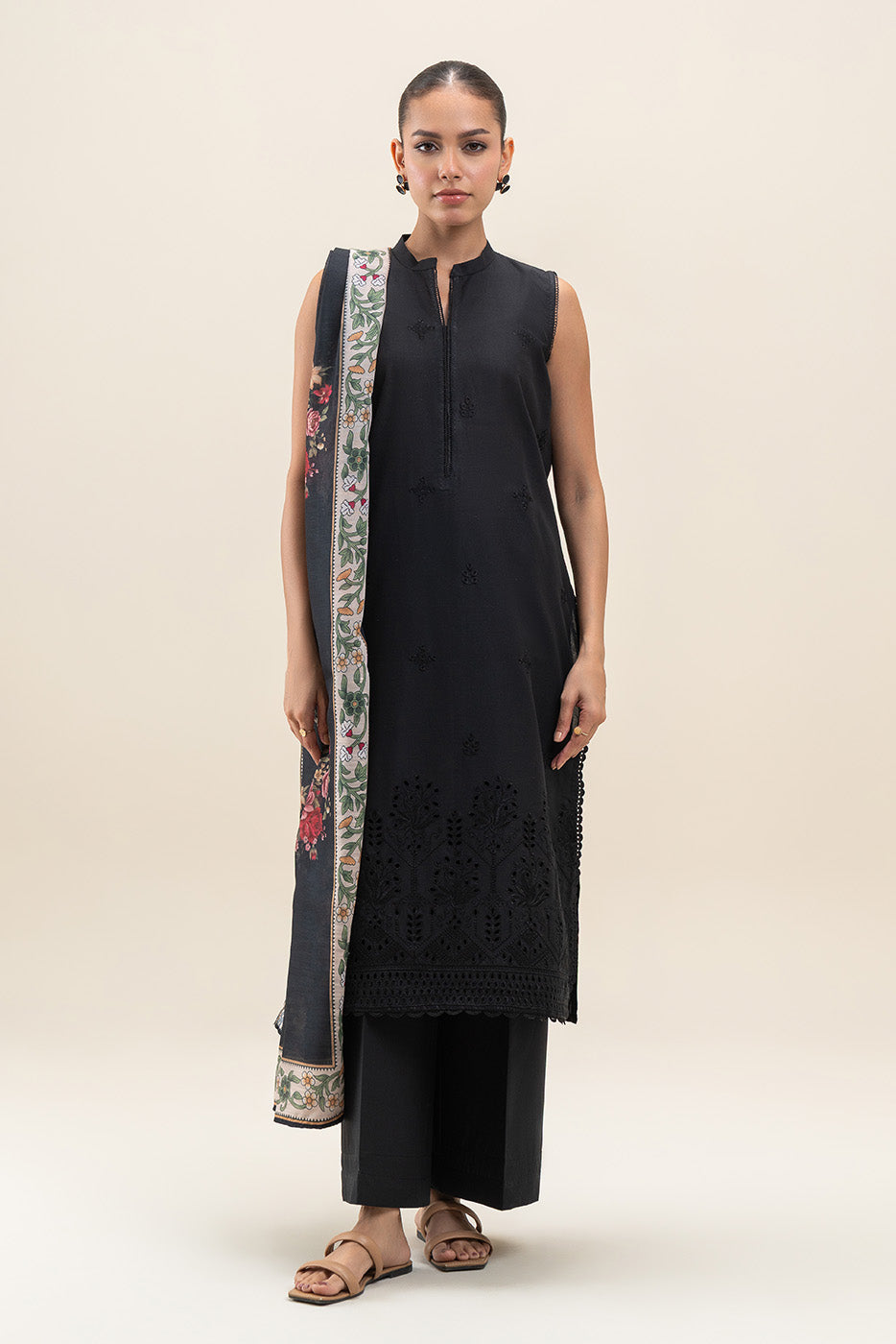3 PIECE EMBROIDERED LAWN SUIT-ROSACEA PITCH (UNSTITCHED)