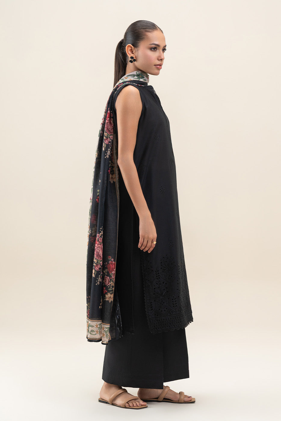 3 PIECE EMBROIDERED LAWN SUIT-ROSACEA PITCH (UNSTITCHED)