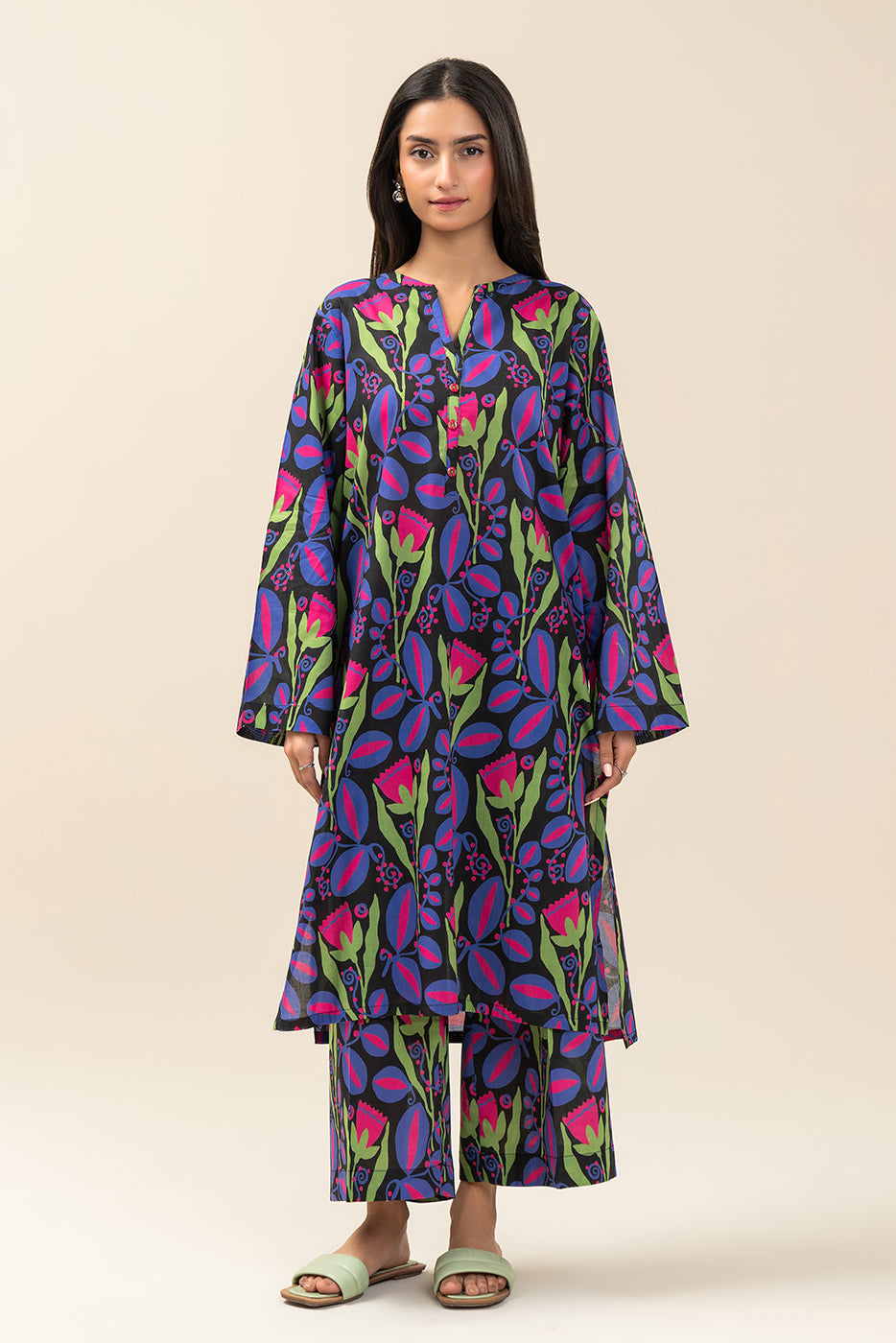 2 PIECE PRINTED LAWN SUIT (PRET)