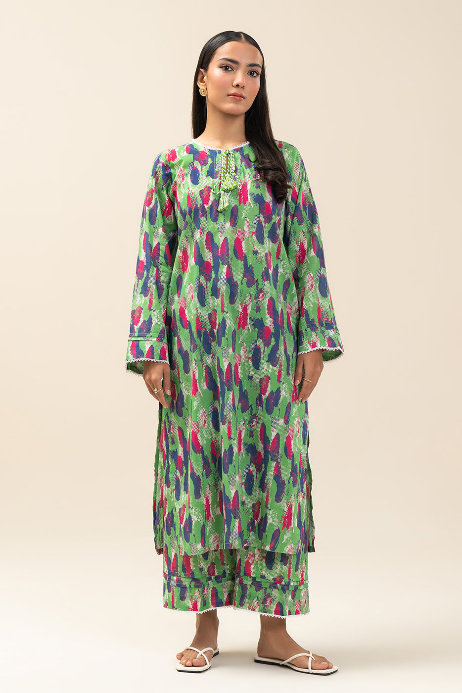 2 PIECE PRINTED LAWN SUIT (PRET)