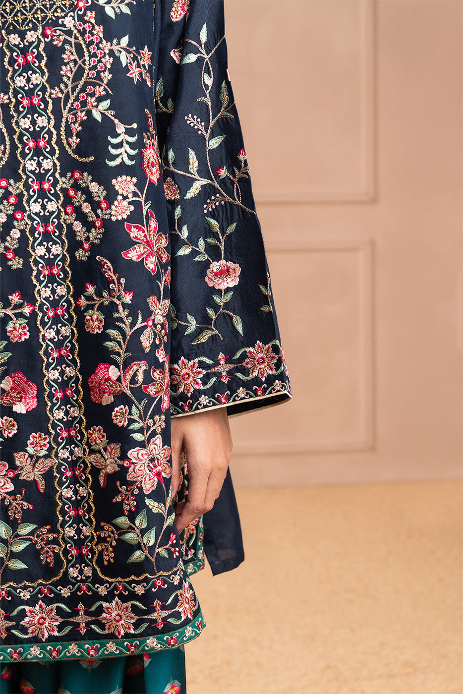 2 PIECE EMBROIDERED RAW SILK SUIT (LUXURY PRET)