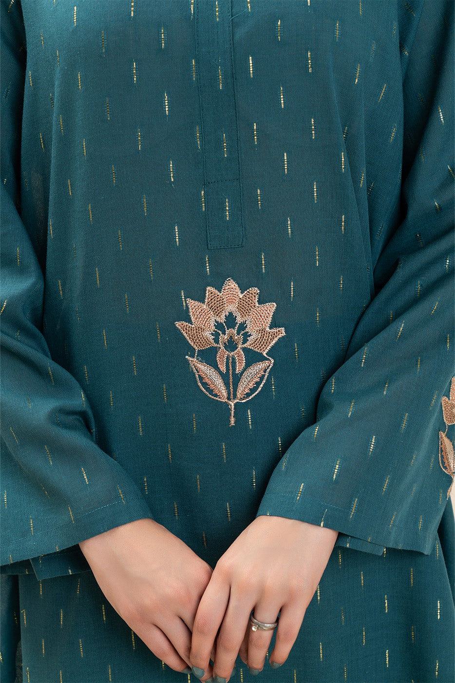 2 PIECE EMBROIDERED ZARI JACQUARD SUIT (PRET)