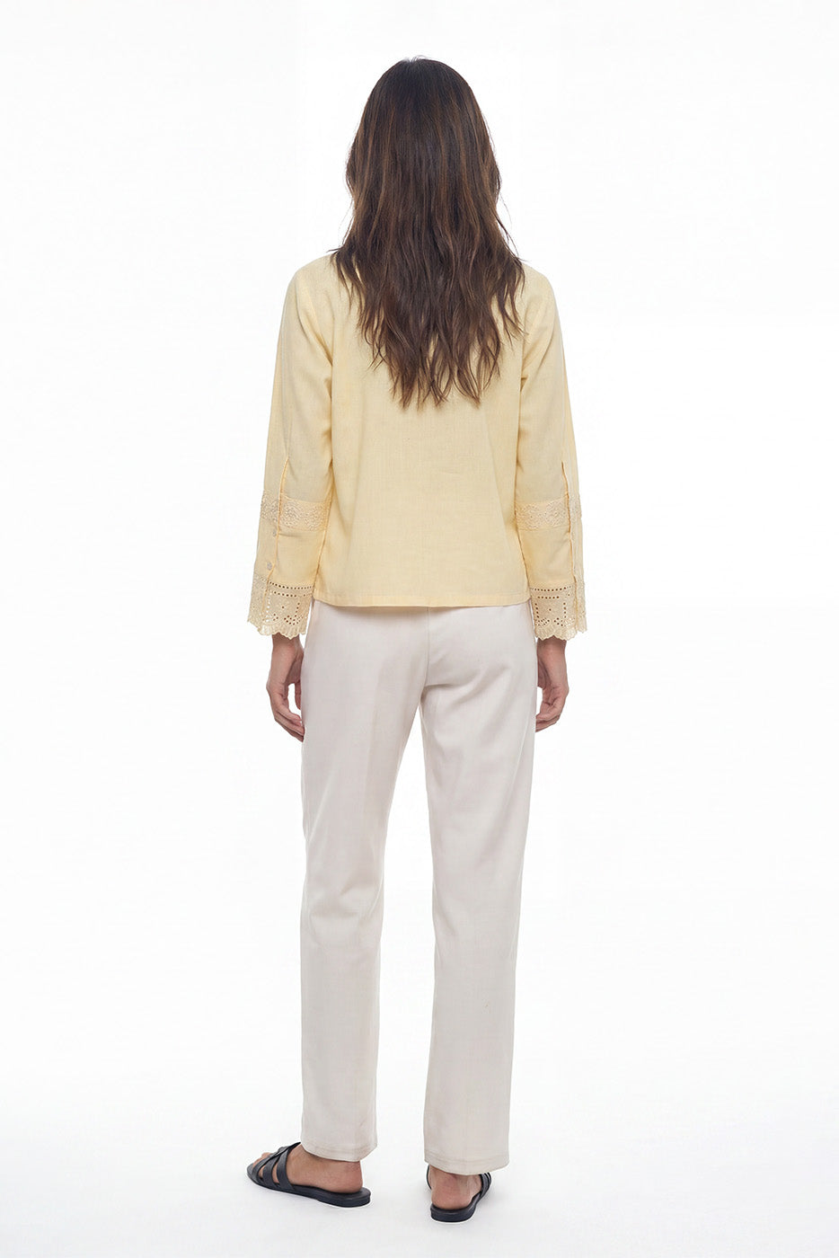EMBROIDERED BUTTON DOWN TOP