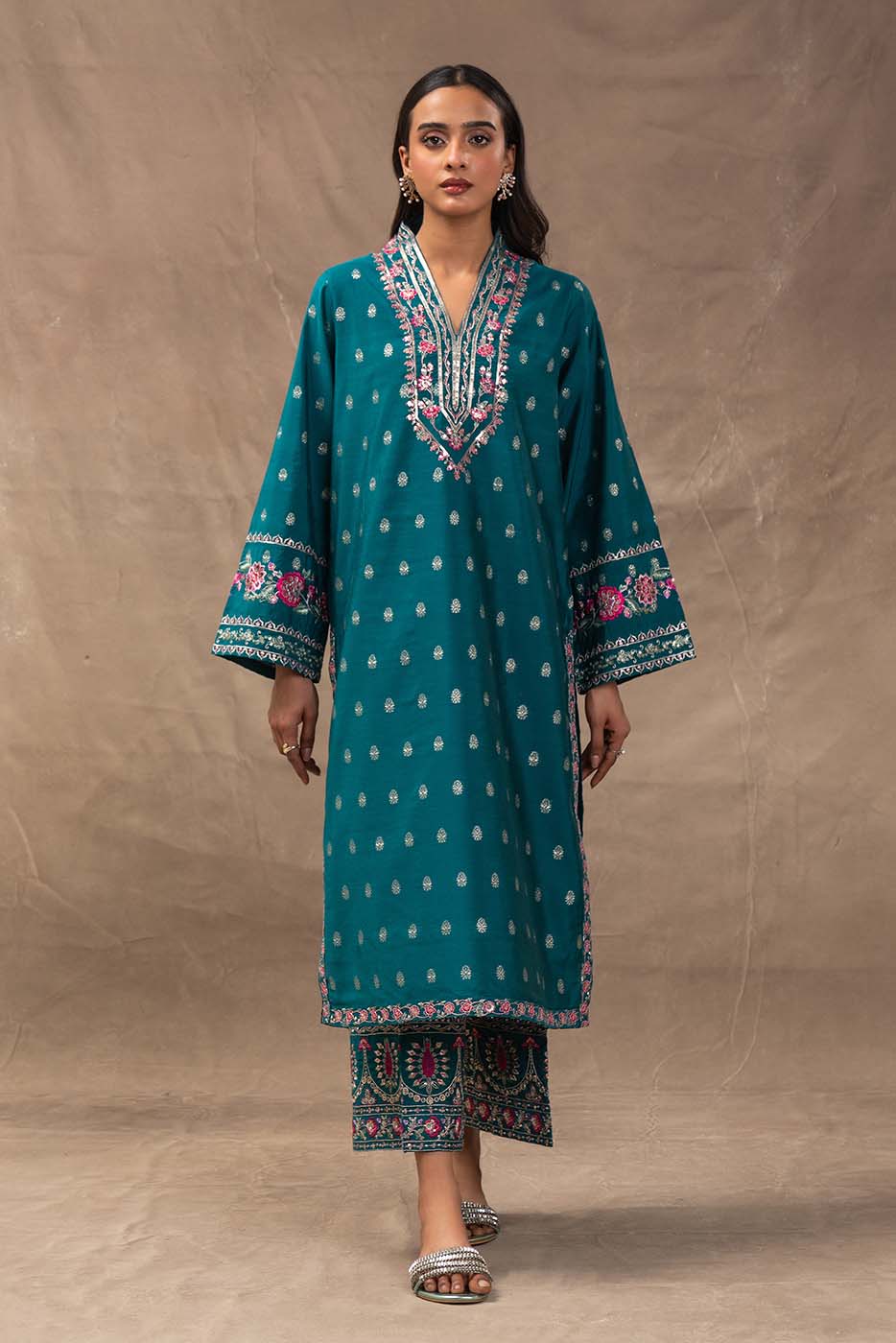 2 PIECE EMBROIDERED ZARI JACQUARD SUIT (LUXURY PRET)